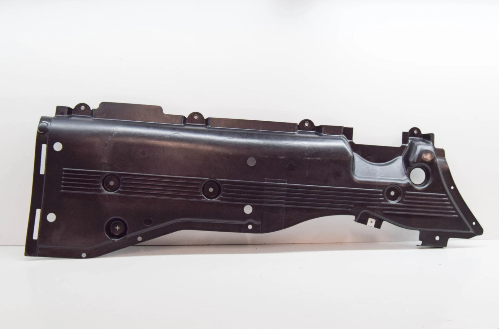 NEW MERCEDES-BENZ GLE W167 RIGHT UNDER MAIN FLOOR COVER A1676803200 ORIGINAL