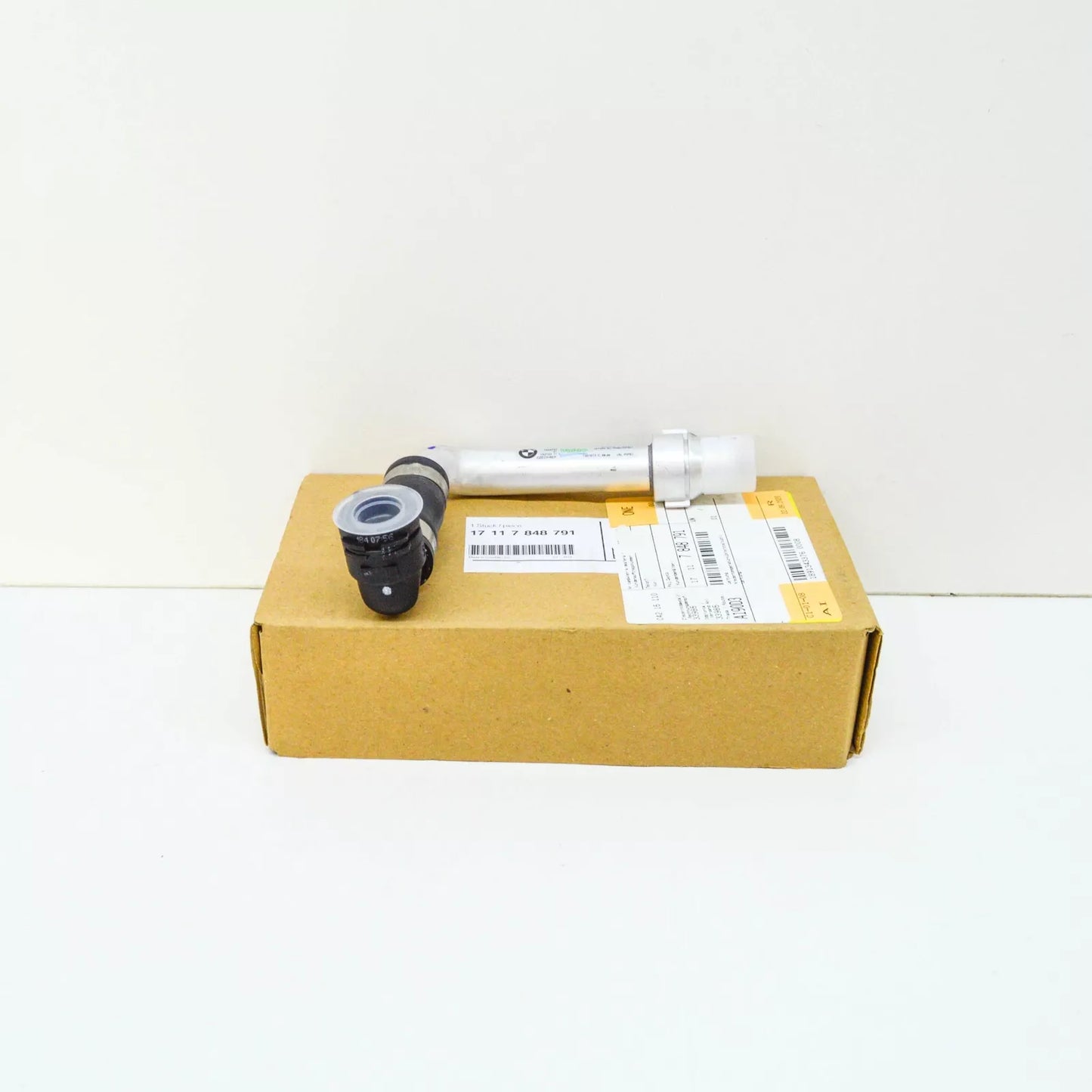 NEW BMW M2 COUPE F87 LOW TEMPERATURE RADIATOR LINE 17117848791 ORIGINAL