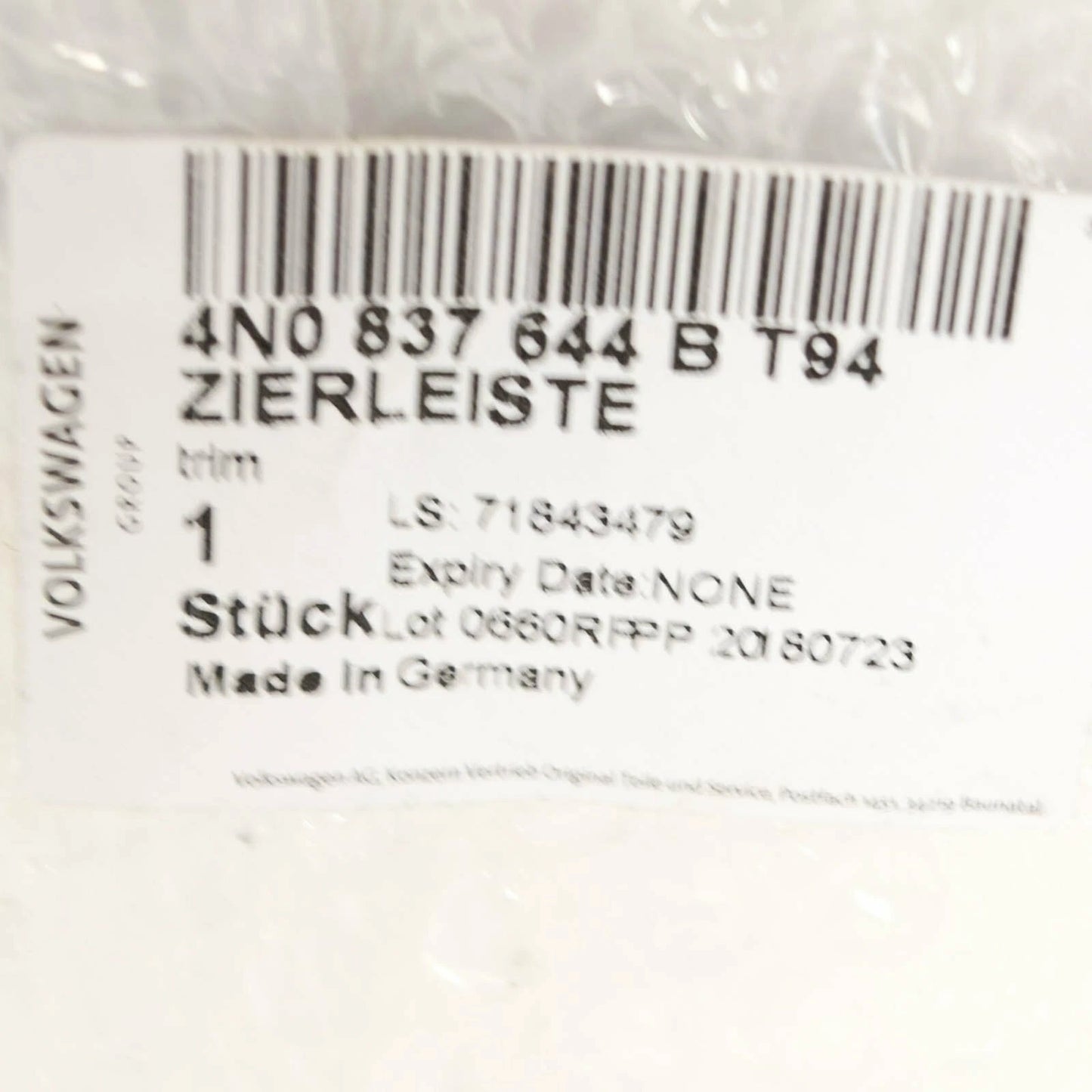 NEW AUDI A8 4N D5 FRONT RIGHT DOOR WINDOW GUIDE TRIM STRIP 4N0837644BT94