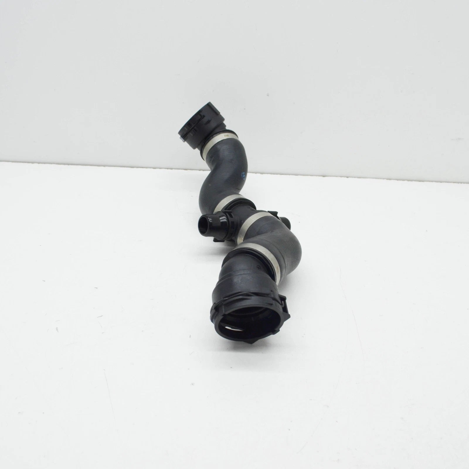NEW BMW M4 COUPE G82 RIGHT WATER COOLANT RADIATOR HOSE 17128096423 ORIGINAL