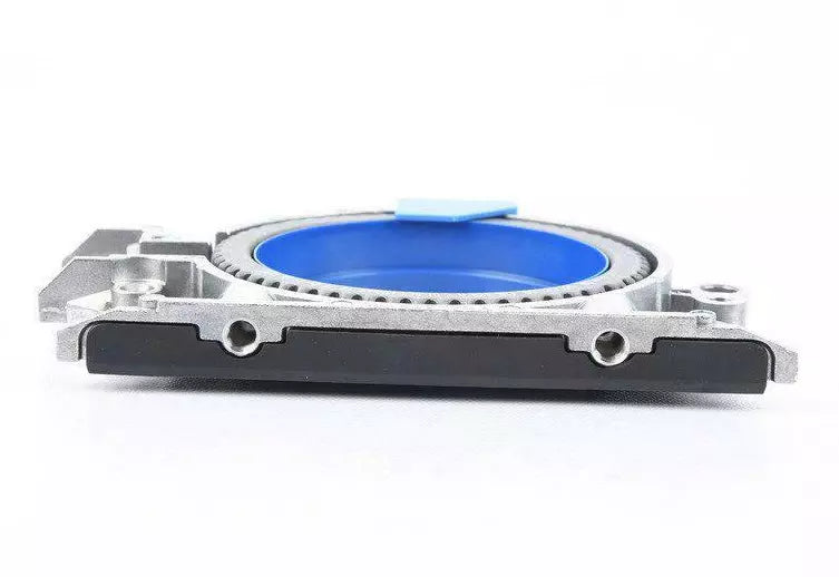 NEW AUDI A1 8X REAR CRANKSHAFT SEALING FLANGE 04L103171 ORIGINAL