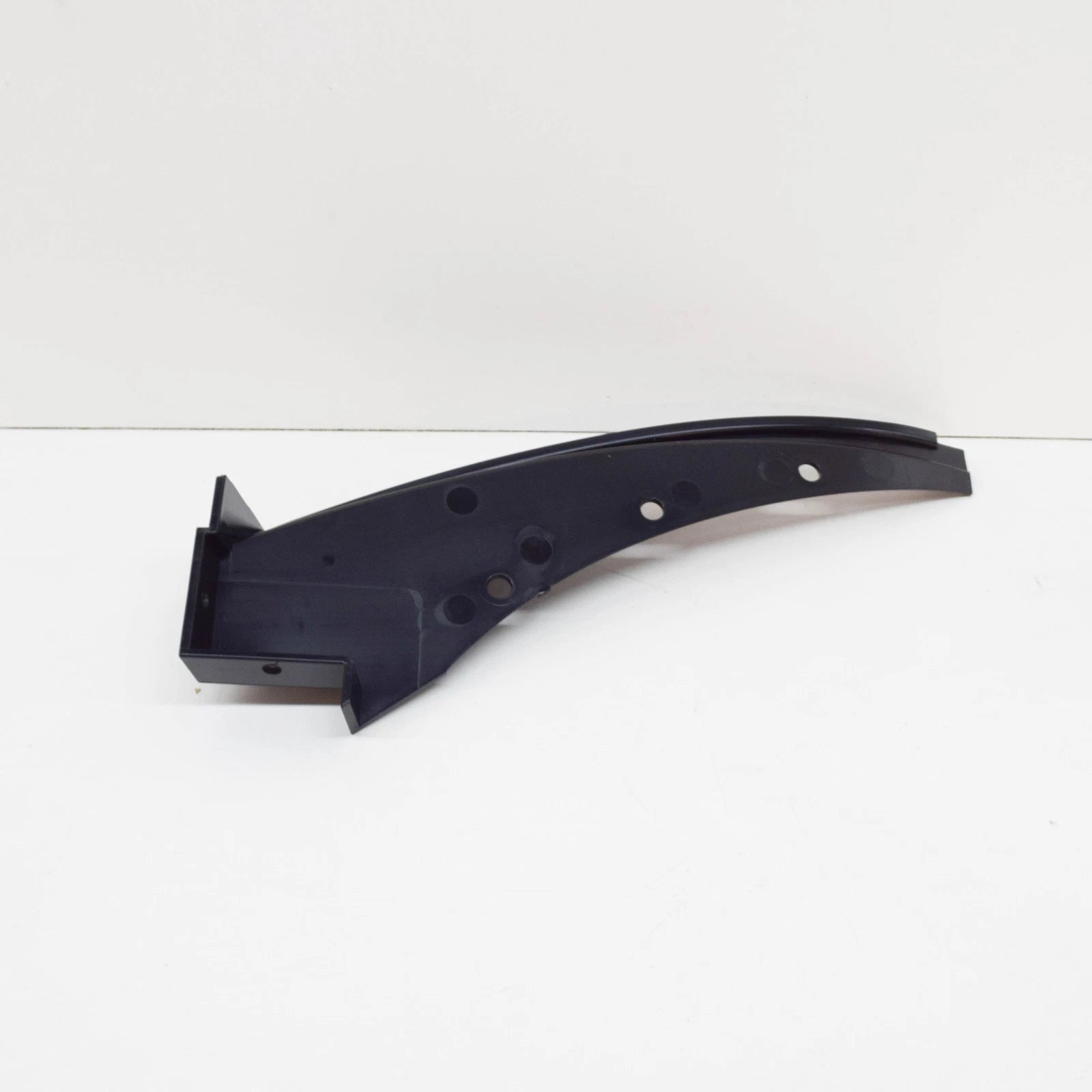 NEW BMW M3 E30 REAR LEFT WHEEL HOUSING COVER 51711961929 ORIGINAL