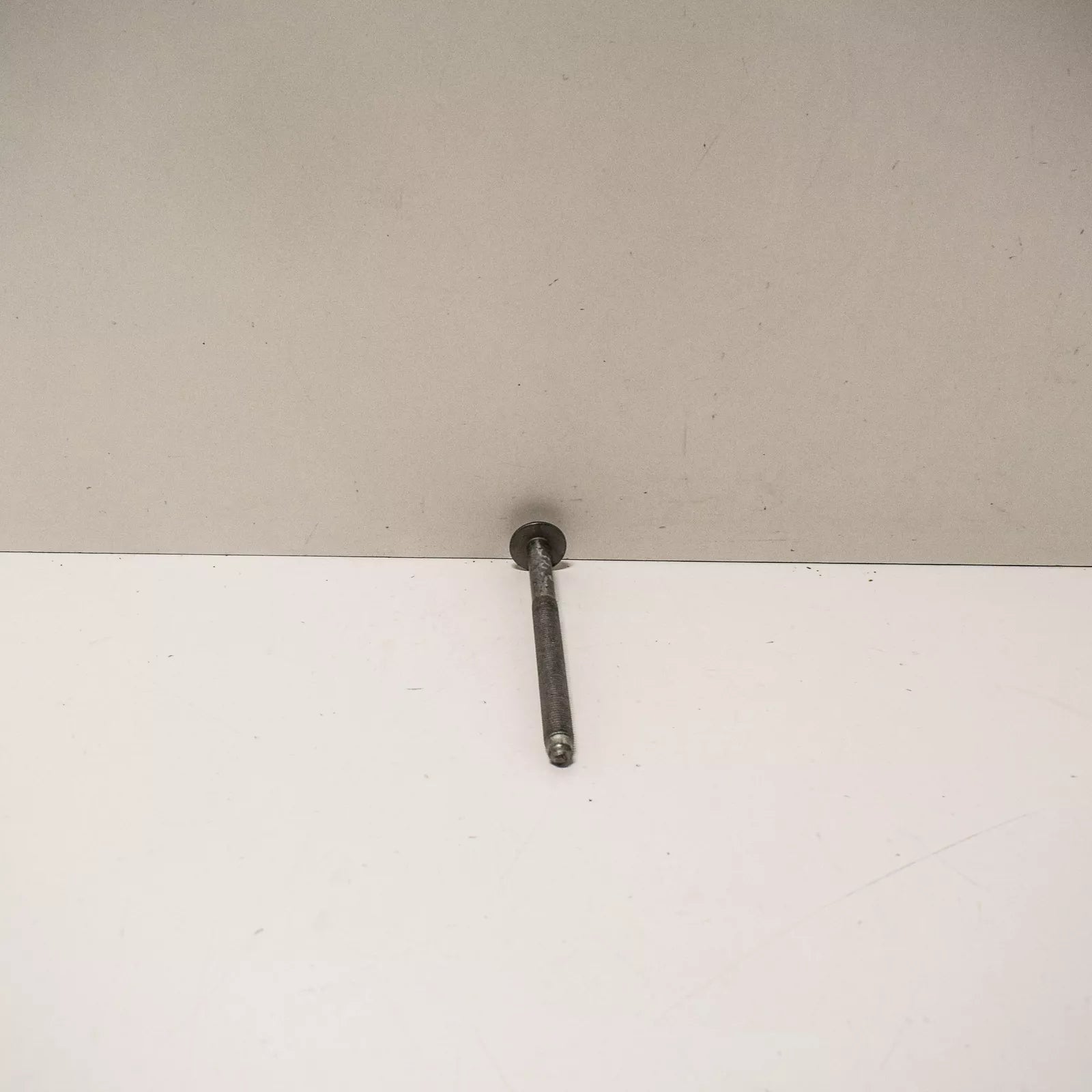 NEW BMW M4 F82 FRONT AXLE SUPPORT TORX SCREW WITH COLLAR 31102284536 ORIGINAL