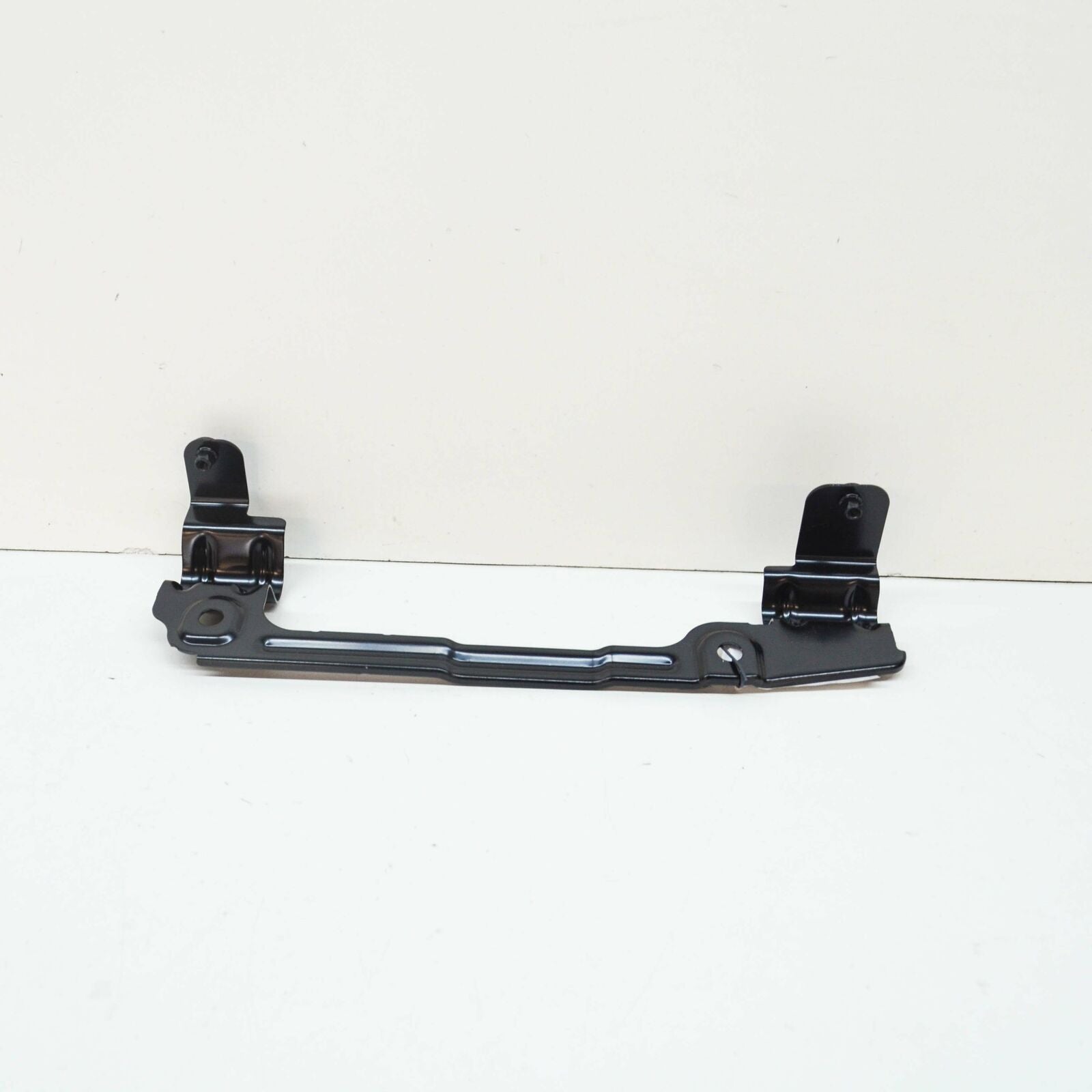 NEW AUDI A6 C8 FRONT LEFT FENDER WING UPPER HOLDER 4K0821167 ORIGINAL