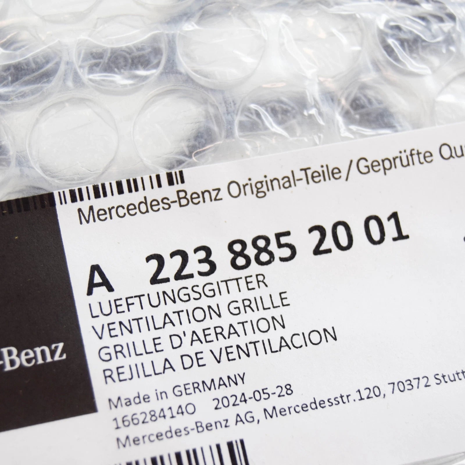 NEW MERCEDES-BENZ S W223 FRONT BUMPER CENTER LOWER GRILLE A2238852001 ORIGINAL