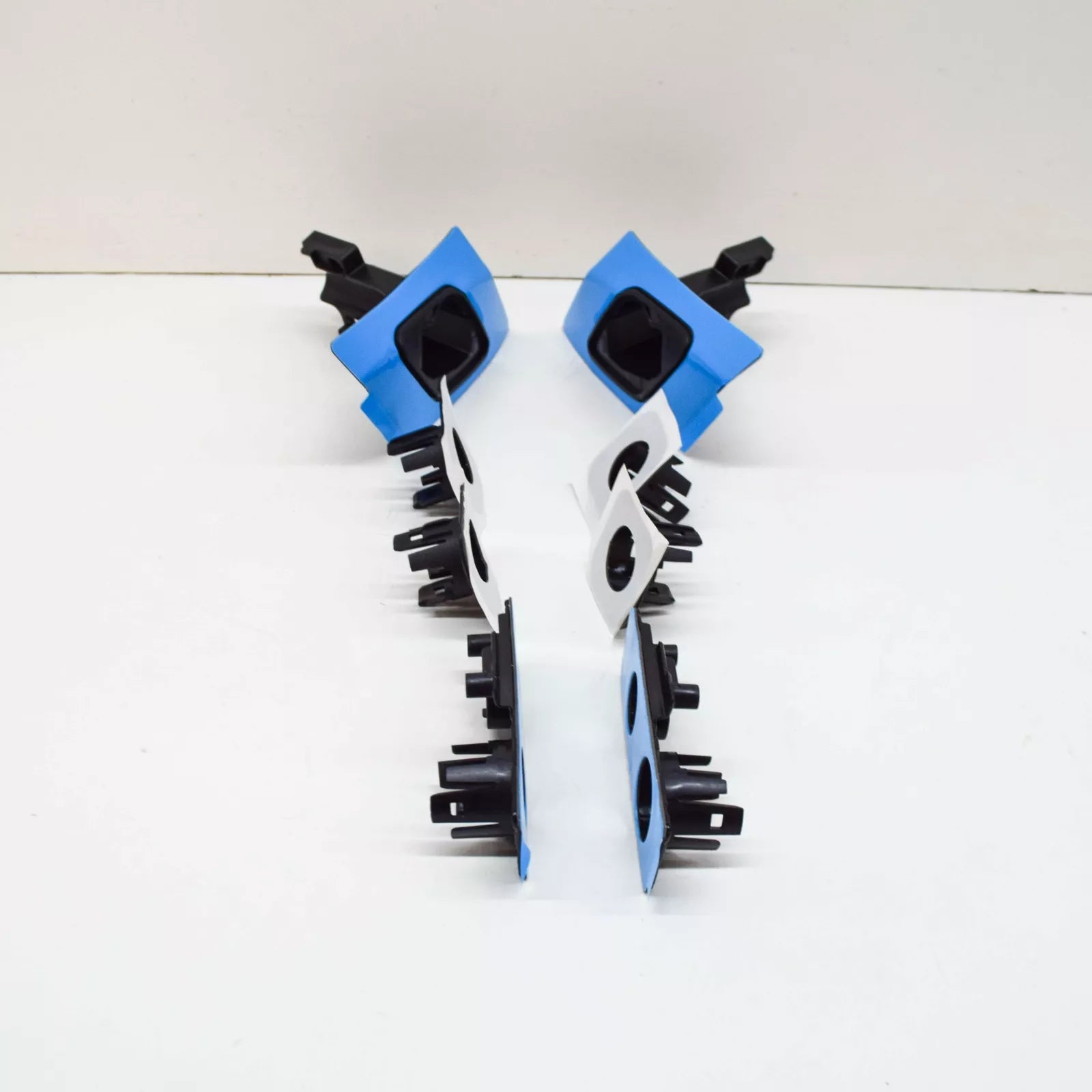 NEW BMW M3 F80 FRONT PDC PARKTRONIC HOLDER REPAIR KIT 51118066228 ORIGINAL