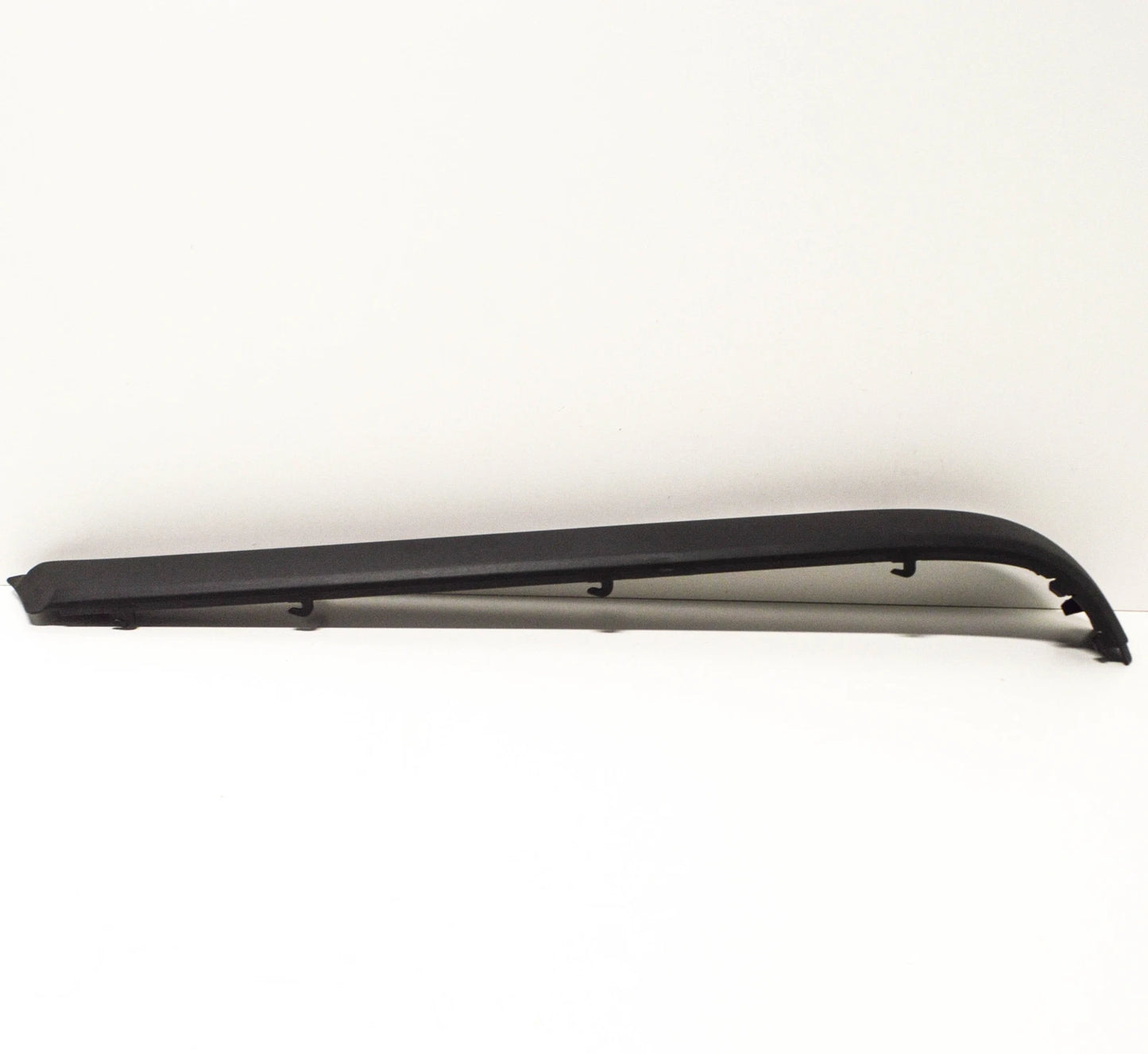 NEW BMW 5 E34 REAR BUMPER LEFT TRIM 51128148817 8148817 1995 ORIGINAL