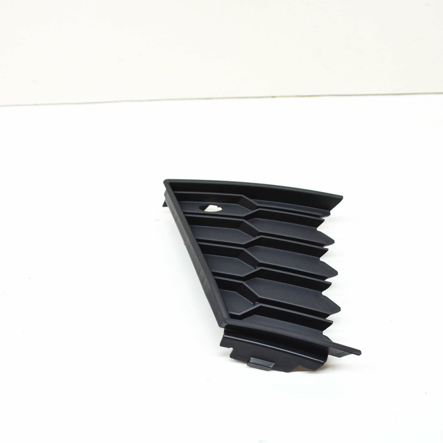 NEW SKODA FABIA MK3 NJ FRONT BUMPER RIGHT FOG LIGHT TRIM 6V0853666A9B9 ORIGINAL