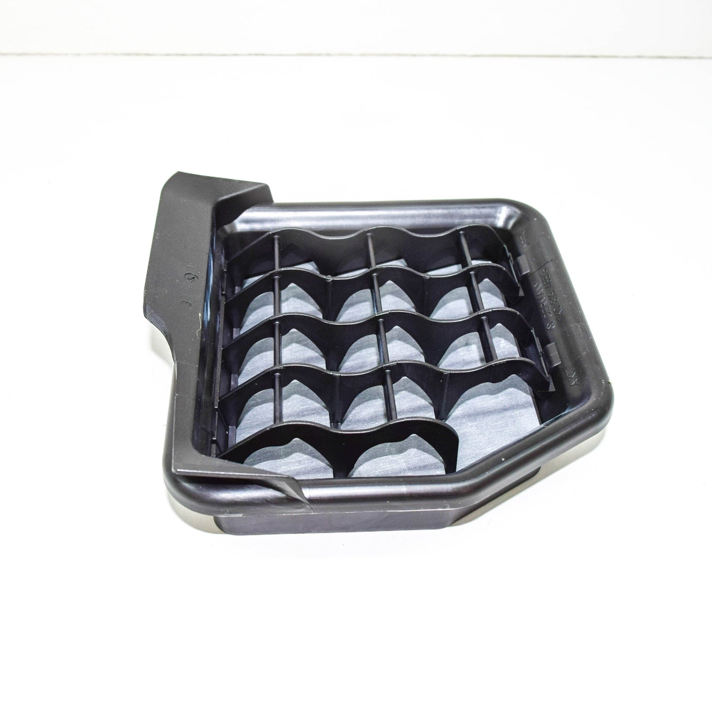 NEW VOLKSWAGEN GOLF MK5 REAR LEFT BODY VENT GRILLE 1K0819465B ORIGINAL