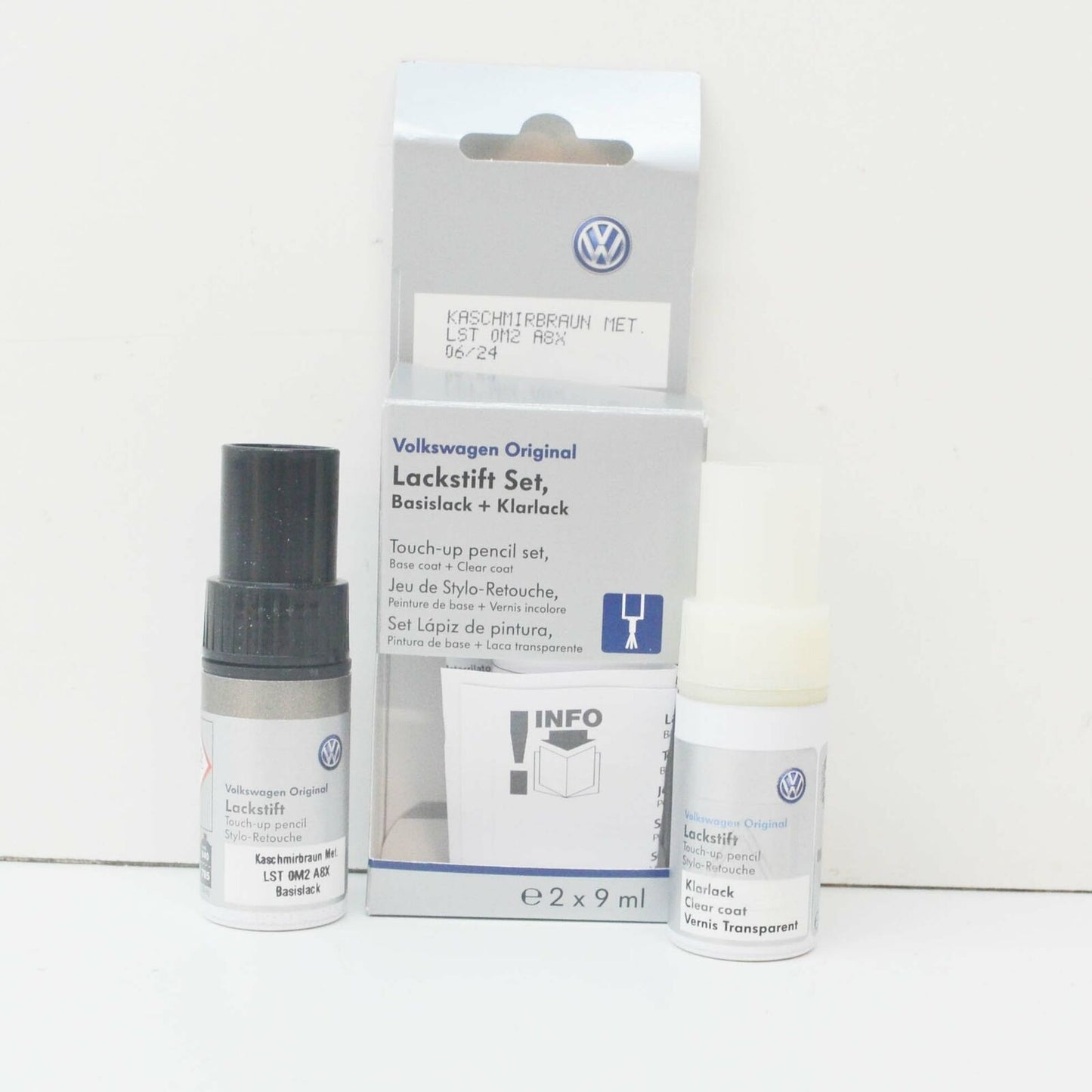 NEW AUDI/WV TOUCH-UP METALLIC BASE AND CLEAR VARNISH LST0M2A8X 2016 ORIGINAL