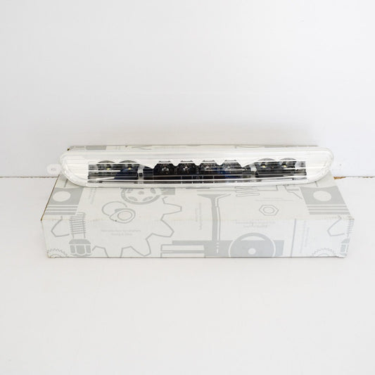 NEW MERCEDES BENZ CLS C218 REAR FOG LIGHT A2189062100 ORIGINAL