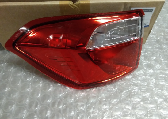 new ford ecosport mk2 b515 rear left outer taillight 2304083 original