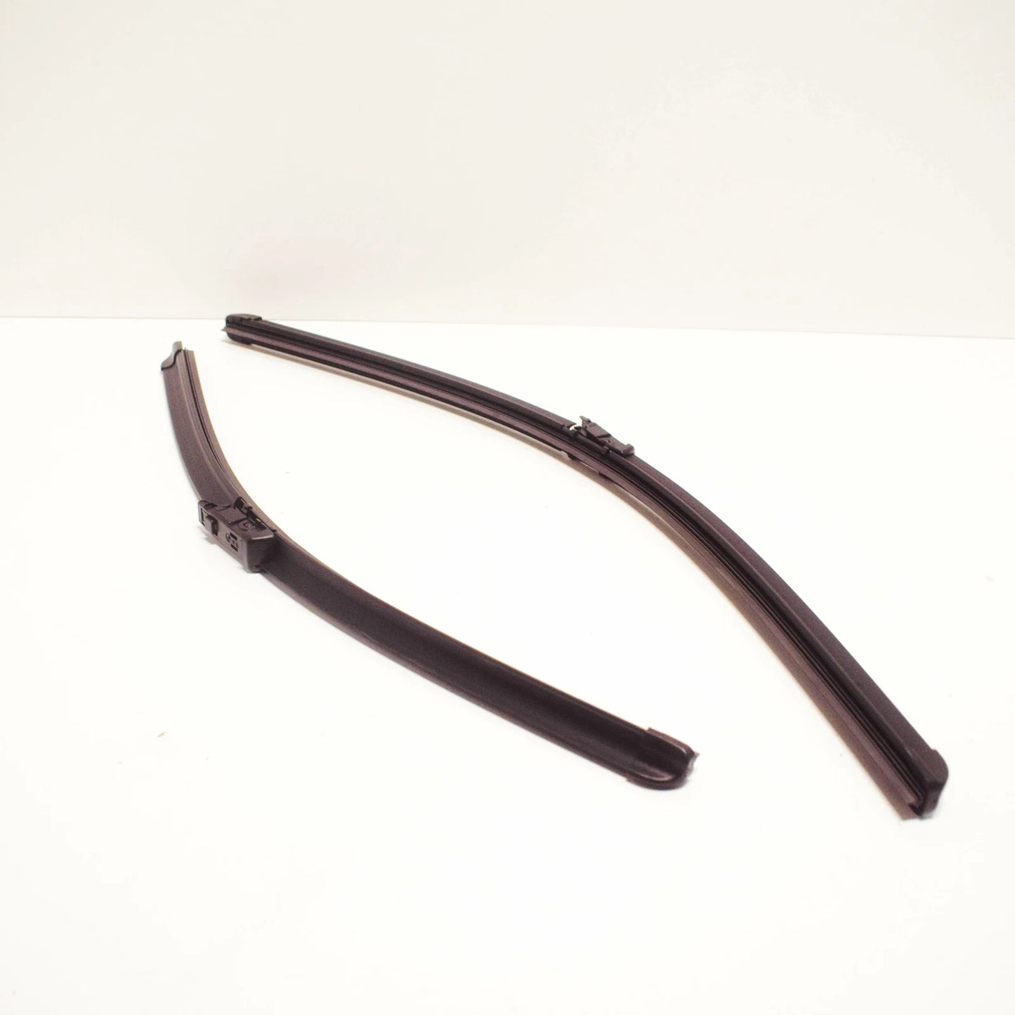 NEW AUDI Q5 8R FRONT WINDSCREEN WIPER BLADES SET LHD 8R1998002