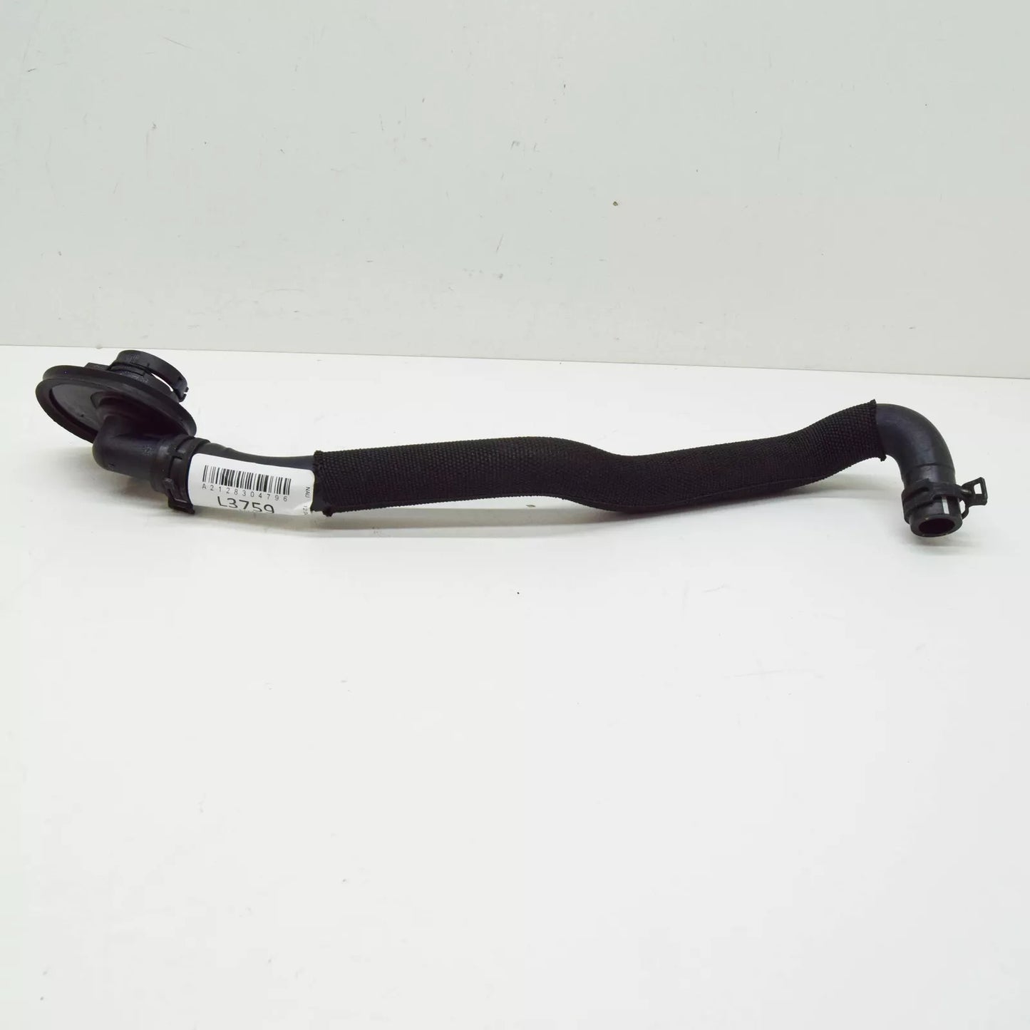 NEW MERCEDES-BENZ E W212 HEAT EXCHANGER FEED HOSE A2128304796 ORIGINAL