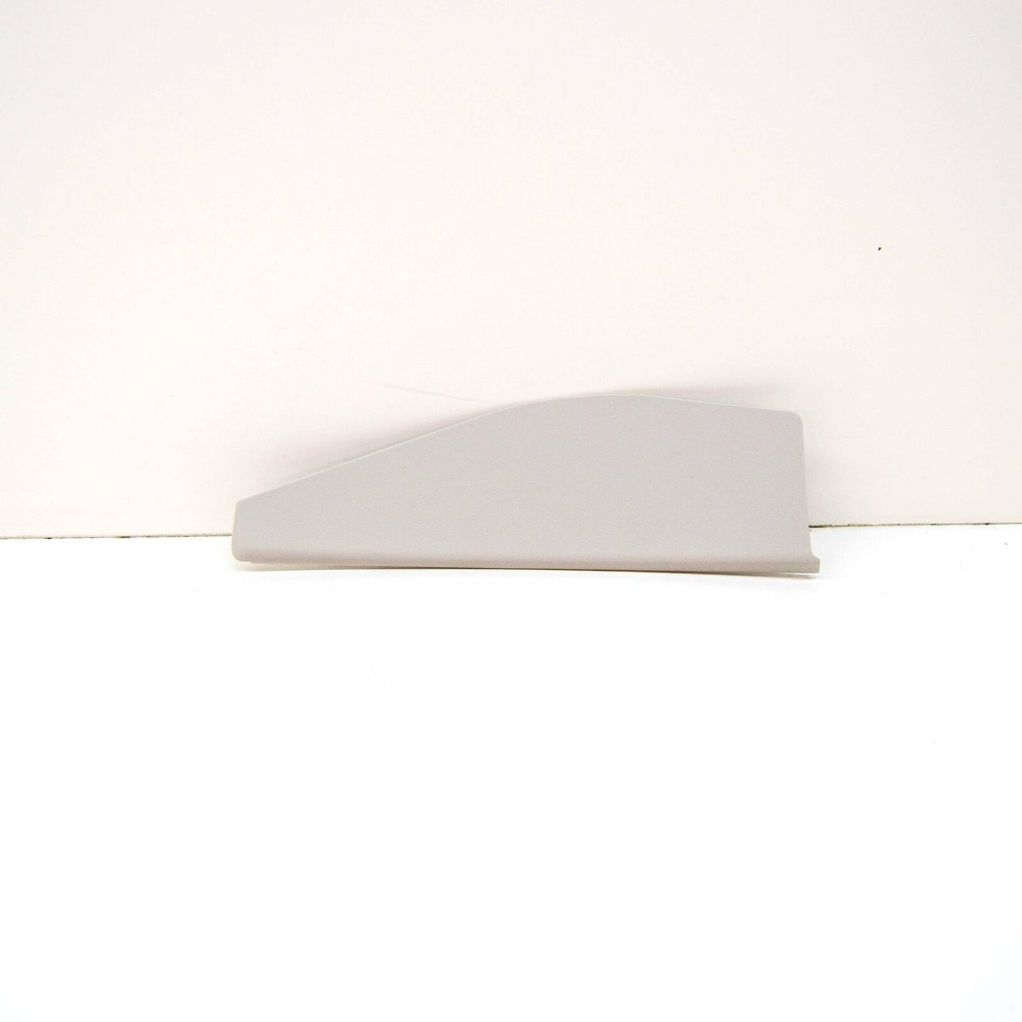 NEW MB A W169 REAR RIGHT WINDOW PILLAR BASE PLATE A16973002117H52 ORIGINAL