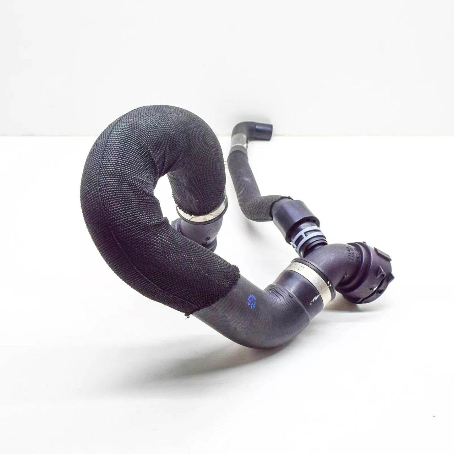 NEW AUDI Q7 4M WATER RADIATOR HOSE 4M0122101AK 2018 ORIGINAL