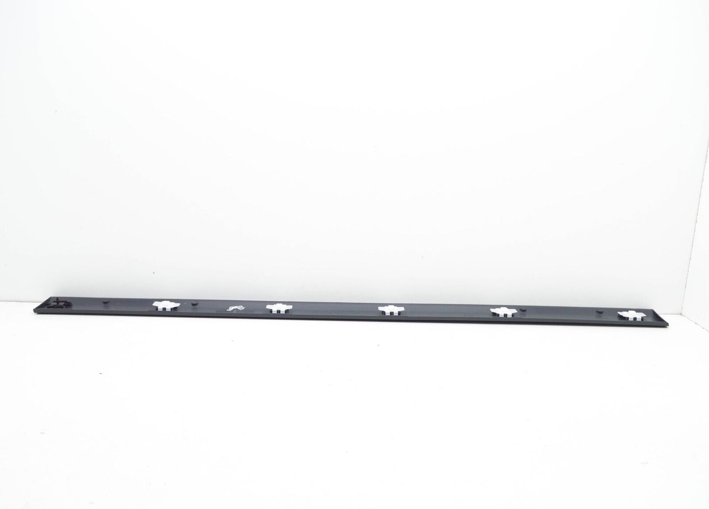 Genuine Mb Vito W639 Front Right Door Lower Moulding Trim A63969011627 G99 Original