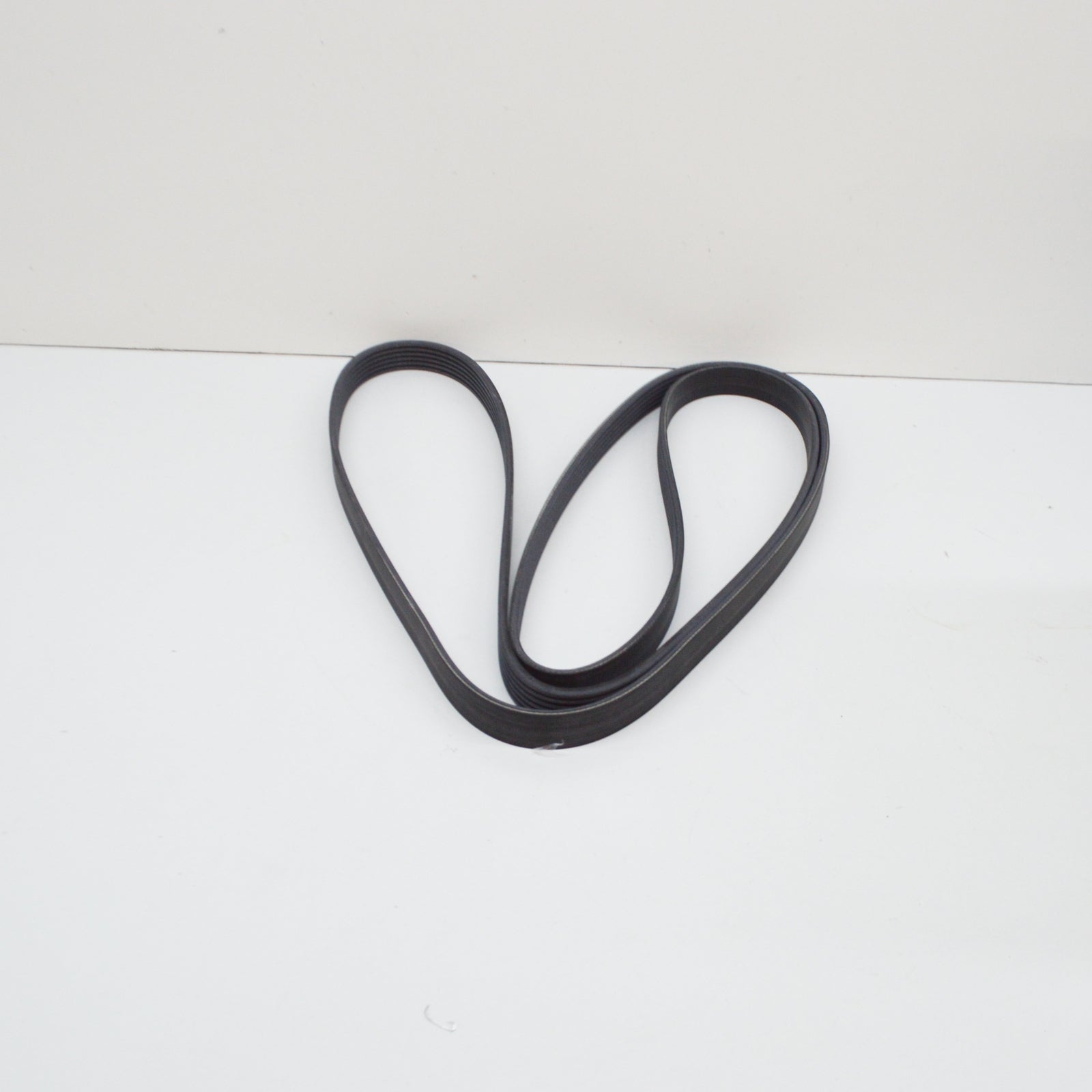 NEW VOLKSWAGEN TOUAREG 7L V-RIBBED SERPENTINE BELT 059903137T 3.0 DIESEL