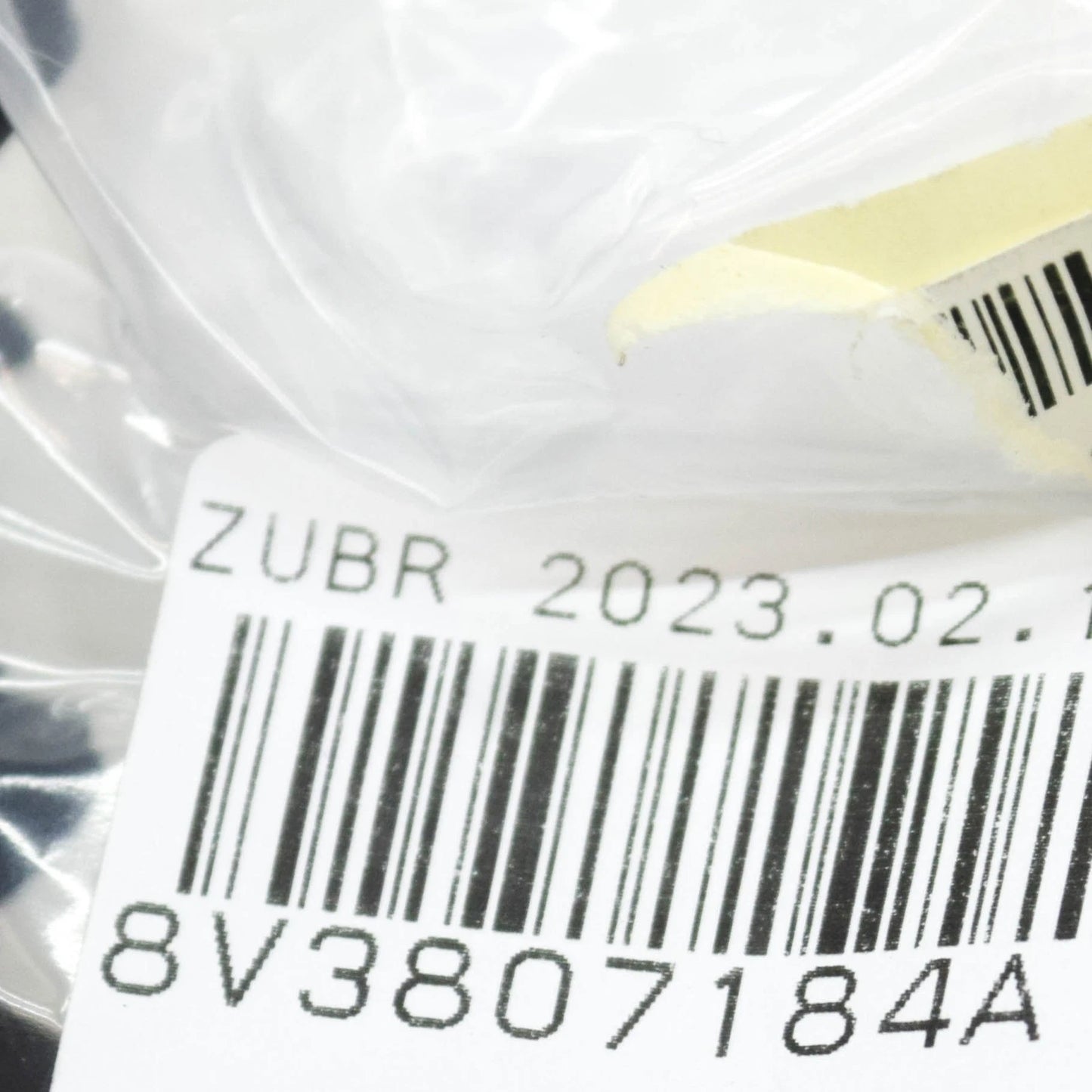 NEW AUDI A3 8V FRONT RIGHT BUMPER BRACKET GUIDE 8V3807184A ORIGINAL