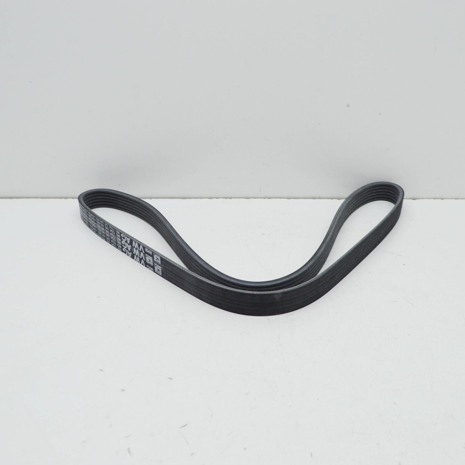 NEW VOLKSWAGEN CRAFTER SY ENGINE V-RIBBED BELT 04L145933 ORIGINAL