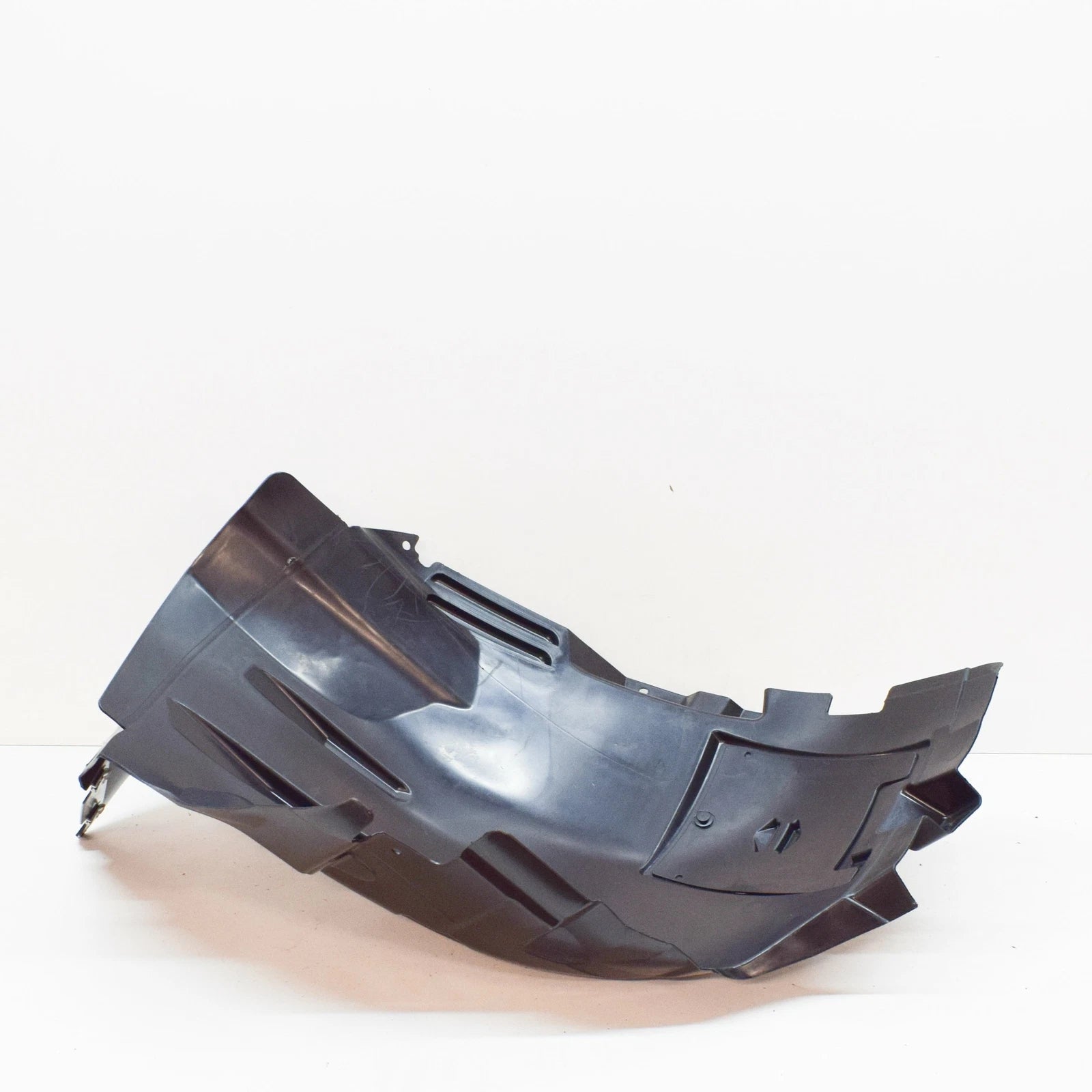 NEW MERCEDES-BENZ GL-CLASS X166 FRONT LEFT ARCH LINER FRONT PART A1668802605