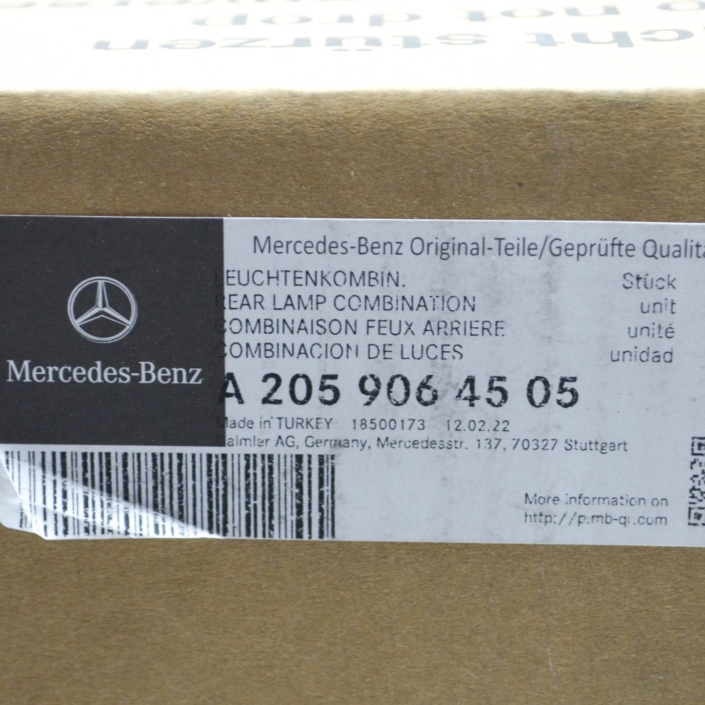 NEW MERCEDES-BENZ C S205 REAR RIGHT OUTER TAILLIGHT A2059064505 ORIGINAL