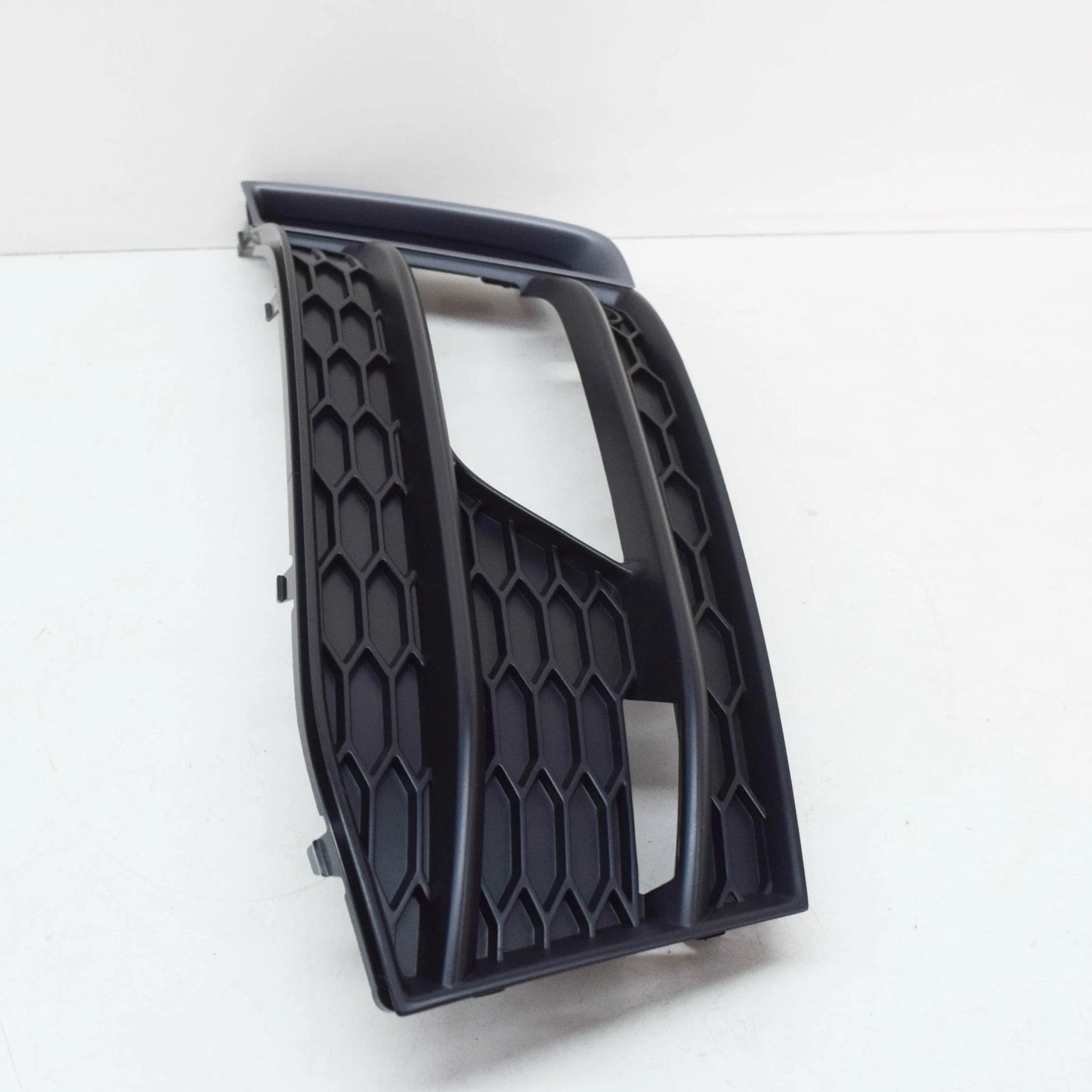 NEW AUDI A1 8X FRONT BUMPER RIGHT FOG LIGHT GRILL 8XA807648A1RR