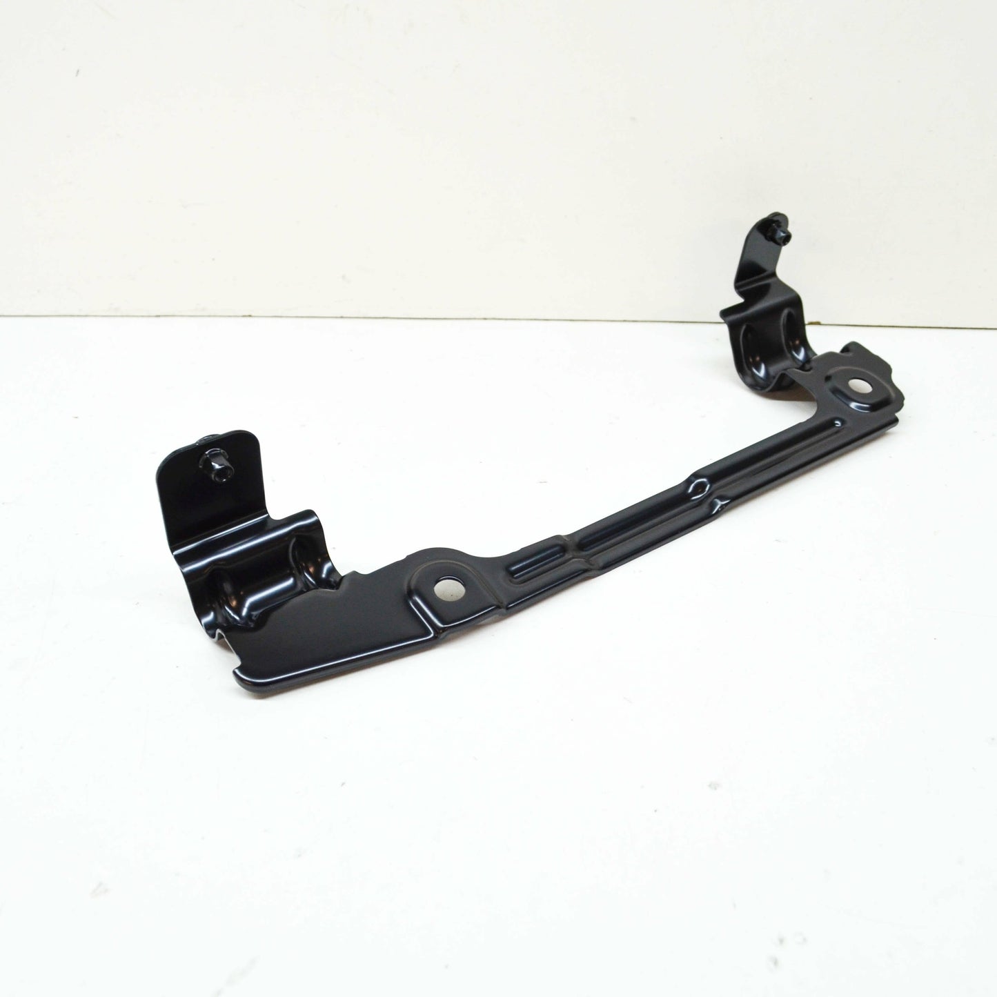 NEW AUDI A6 C8 FRONT RIGHT FENDER WING HOLDER 4K0821168 ORIGINAL