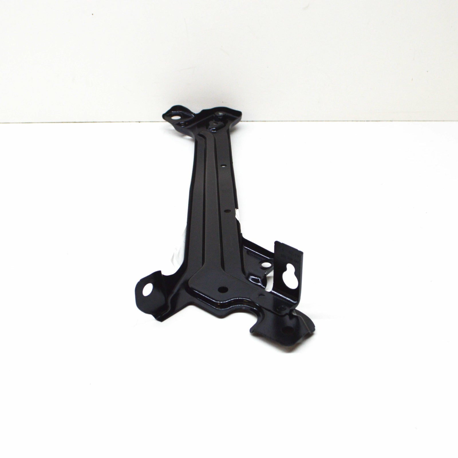 NEW SKODA SUPERB 3V B8 FRONT RADIATOR RIGHT SUPPORT BRACKET 3V0806930 ORIGINAL