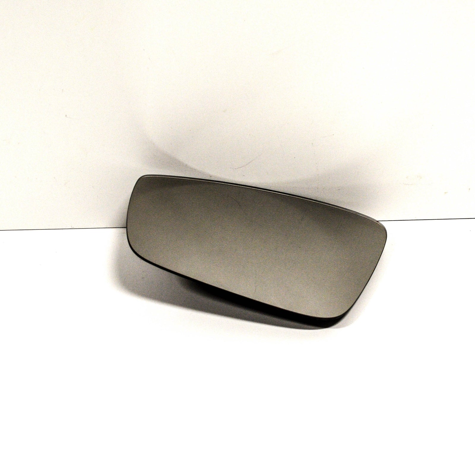 NEW VOLKSWAGEN JETTA MK6 LEFT WING MIRROR HEATED GLASS 5C6857521J ORIGINAL