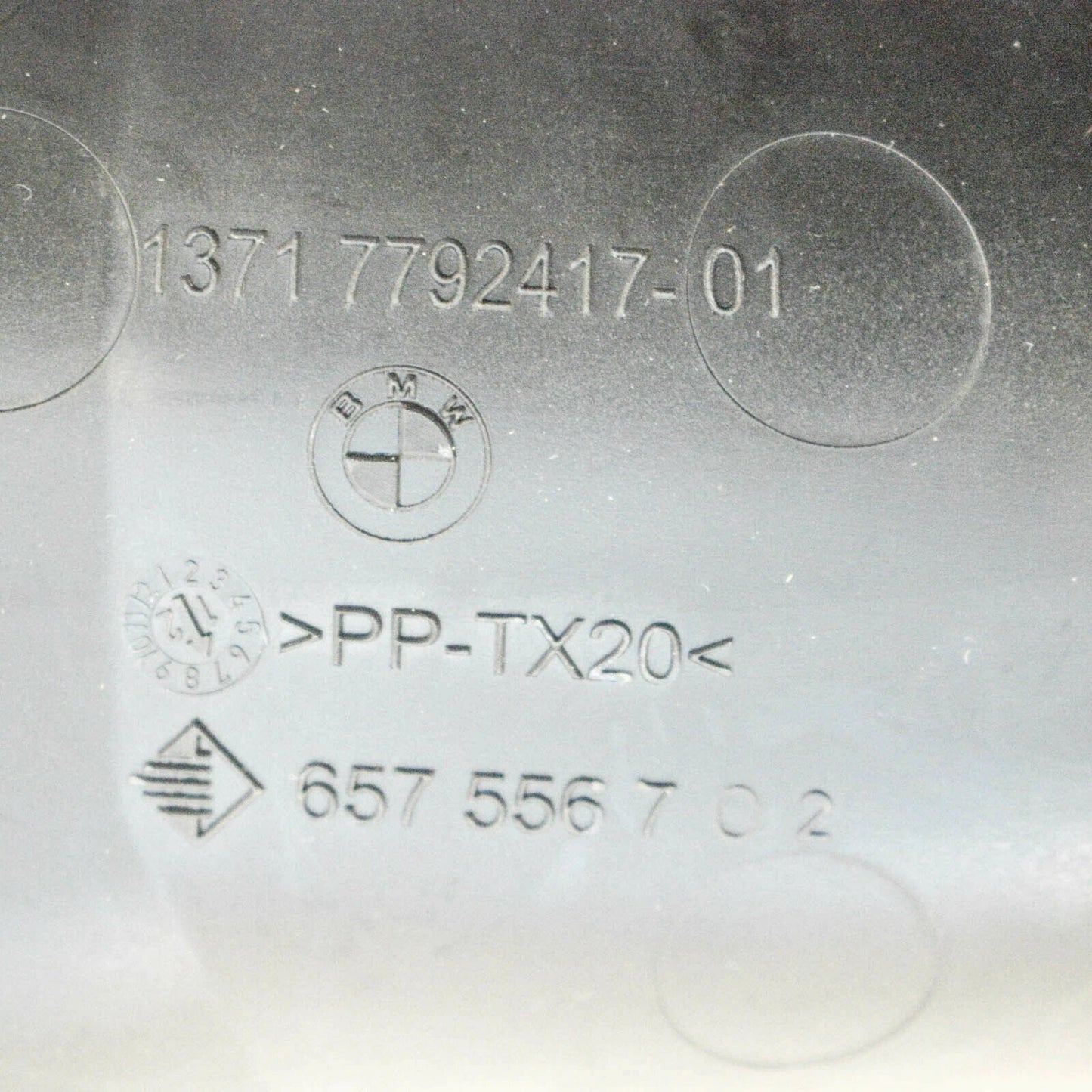 NEW BMW 5 E60 AIR INTAKE DUCT 13717792417 7792417 ORIGINAL