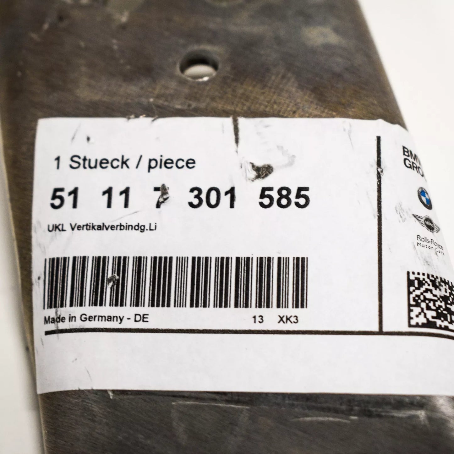 NEW BMW 2 F45 FRONT BUMPER LEFT VERTICAL STRUT 51117301585 7301585 2015 ORIGINAL