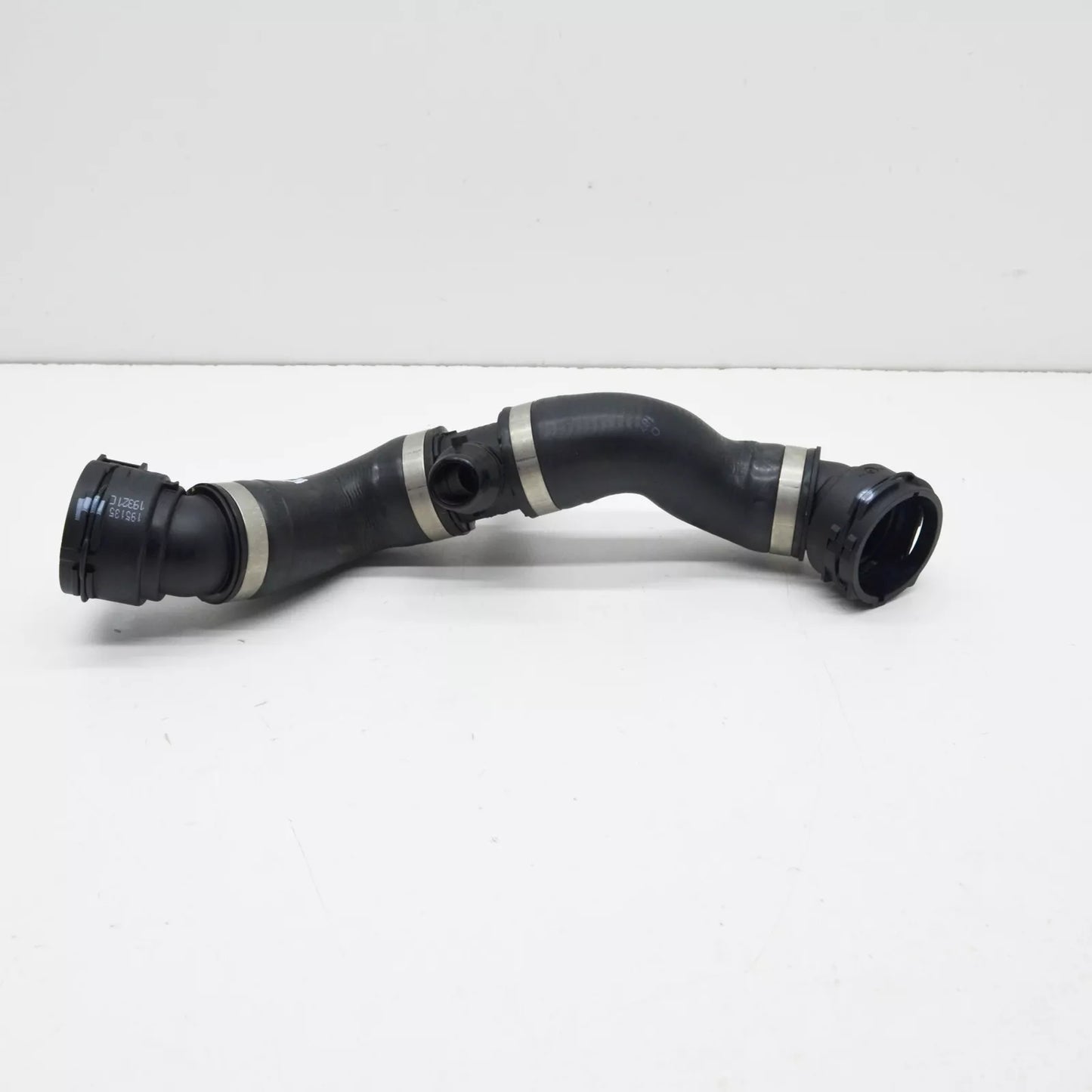 NEW BMW M4 COUPE G82 RIGHT WATER COOLANT RADIATOR HOSE 17128096423 ORIGINAL