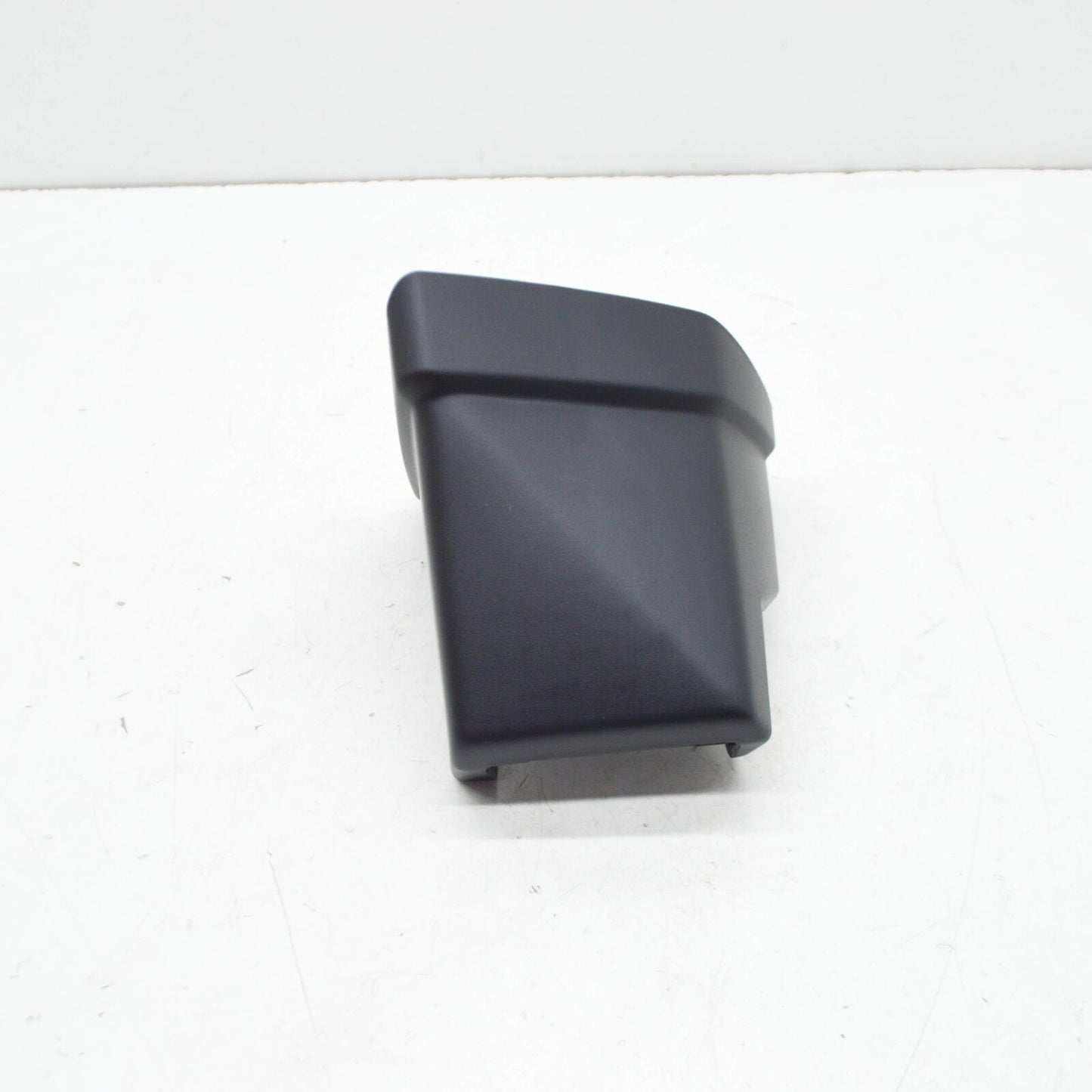 NEW AUDI Q7 4M REAR SEAT RAIL TRIM COVER 4M0883688A4PK ORIGINAL