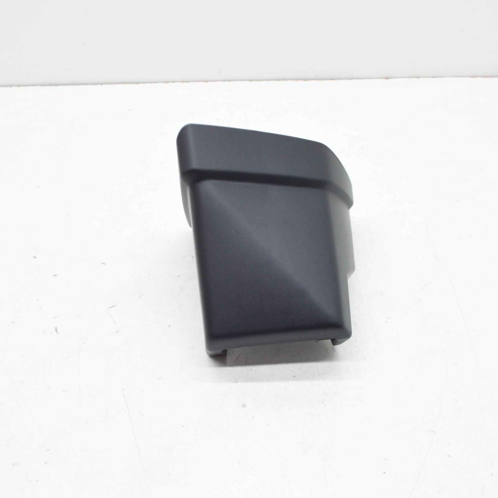 NEW AUDI Q7 4M REAR SEAT RAIL TRIM COVER 4M0883688A4PK ORIGINAL