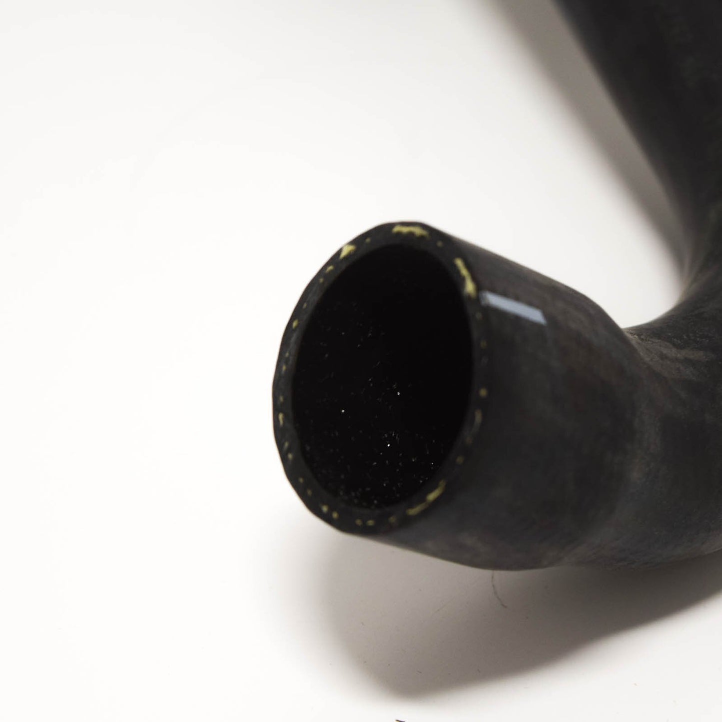 NEW MERCEDES-BENZ SL R129 LOWER RADIATOR HOSE A1295000775 ORIGINAL