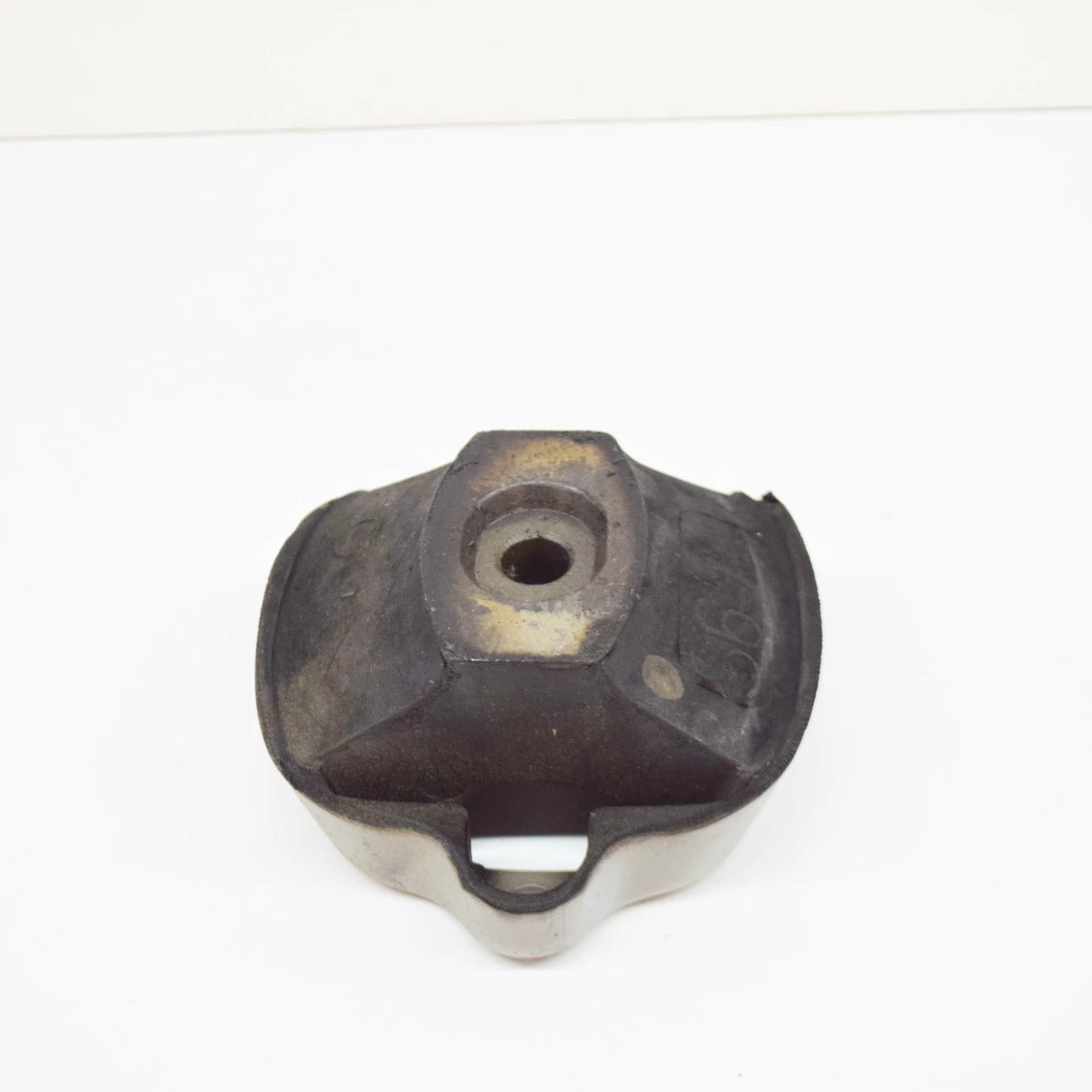NEW MERCEDES-BENZ S W116 ENGINE SUPPORT RUBBER MOUNTING A1162412813
