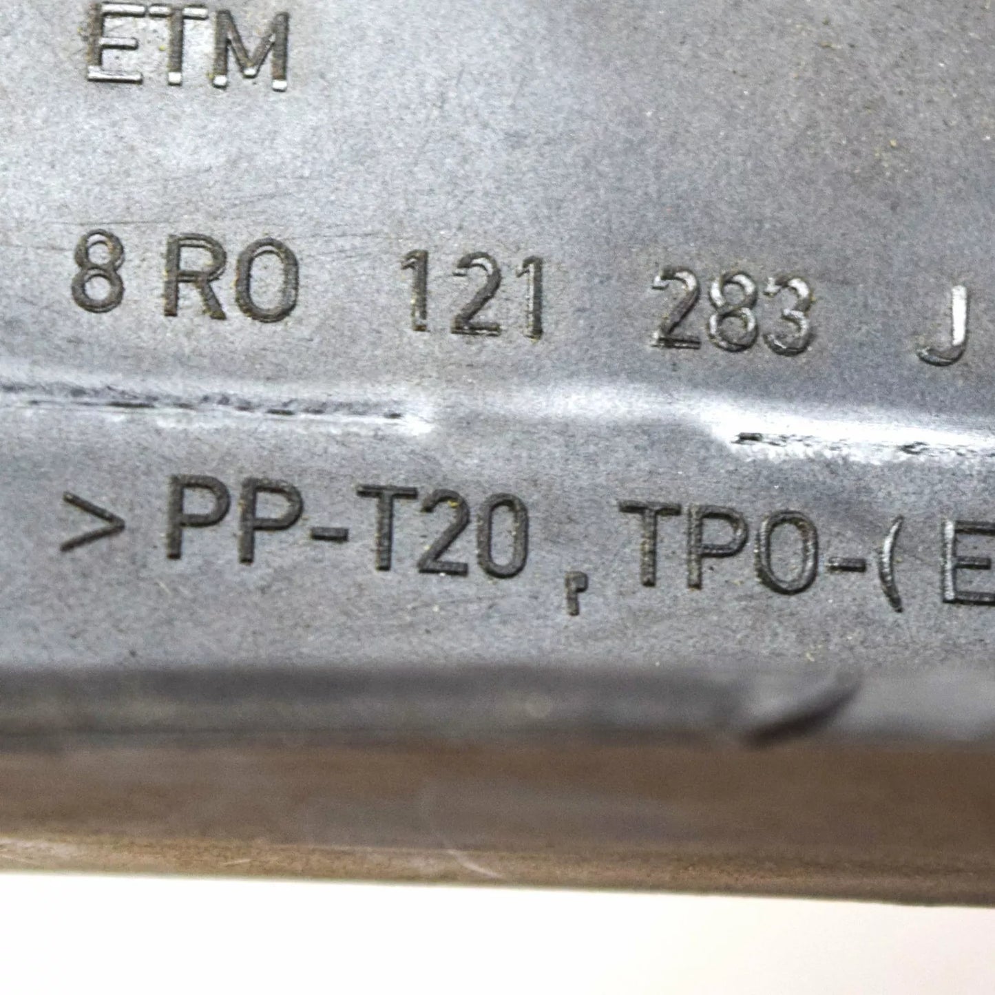 NEW AUDI Q5 8R LEFT RADIATOR AIR GUIDE 8R0121283J ORIGINAL