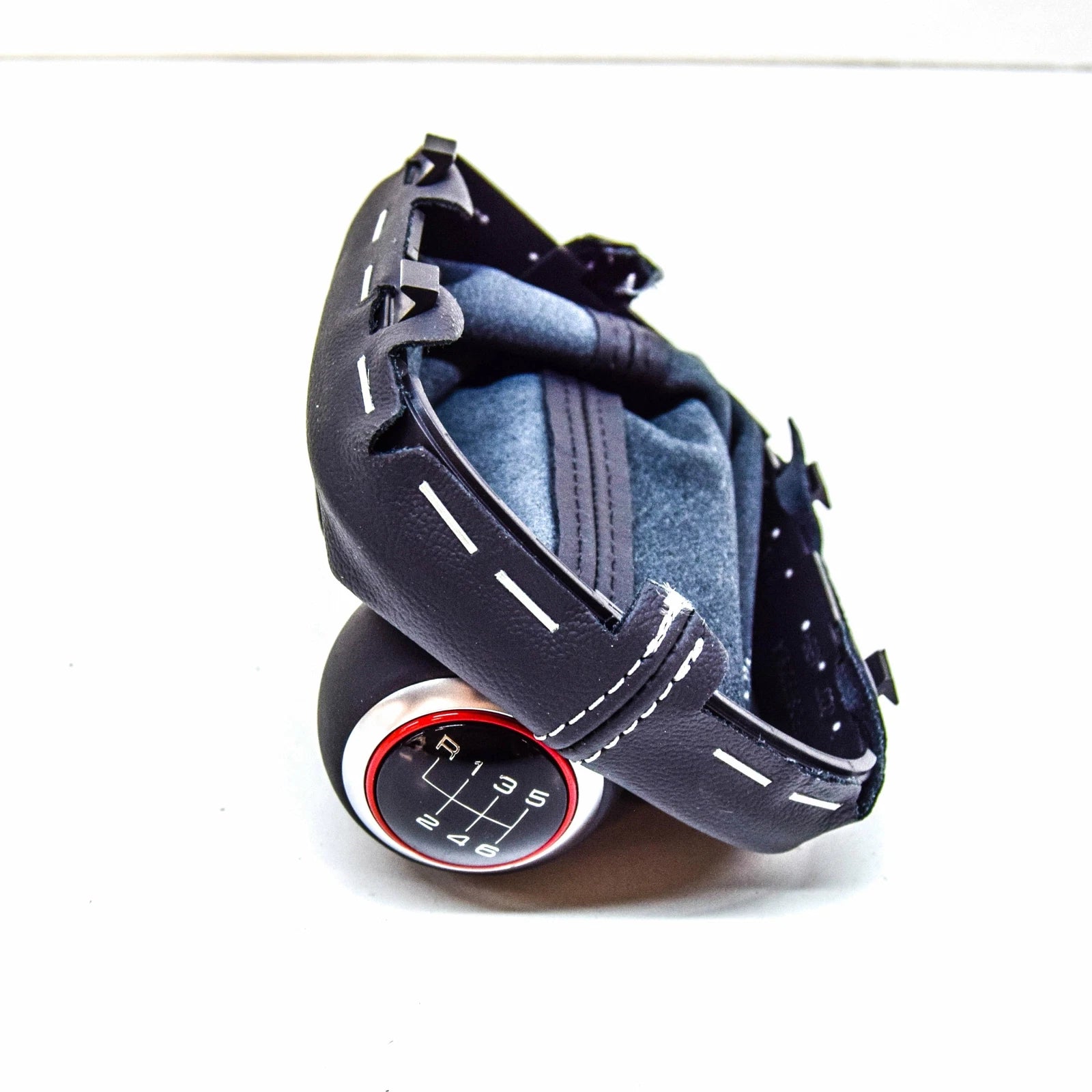 NEW AUDI A1 8X GEARSTICK KNOB WITH TRIM 8X0863278KXBA ORIGINAL