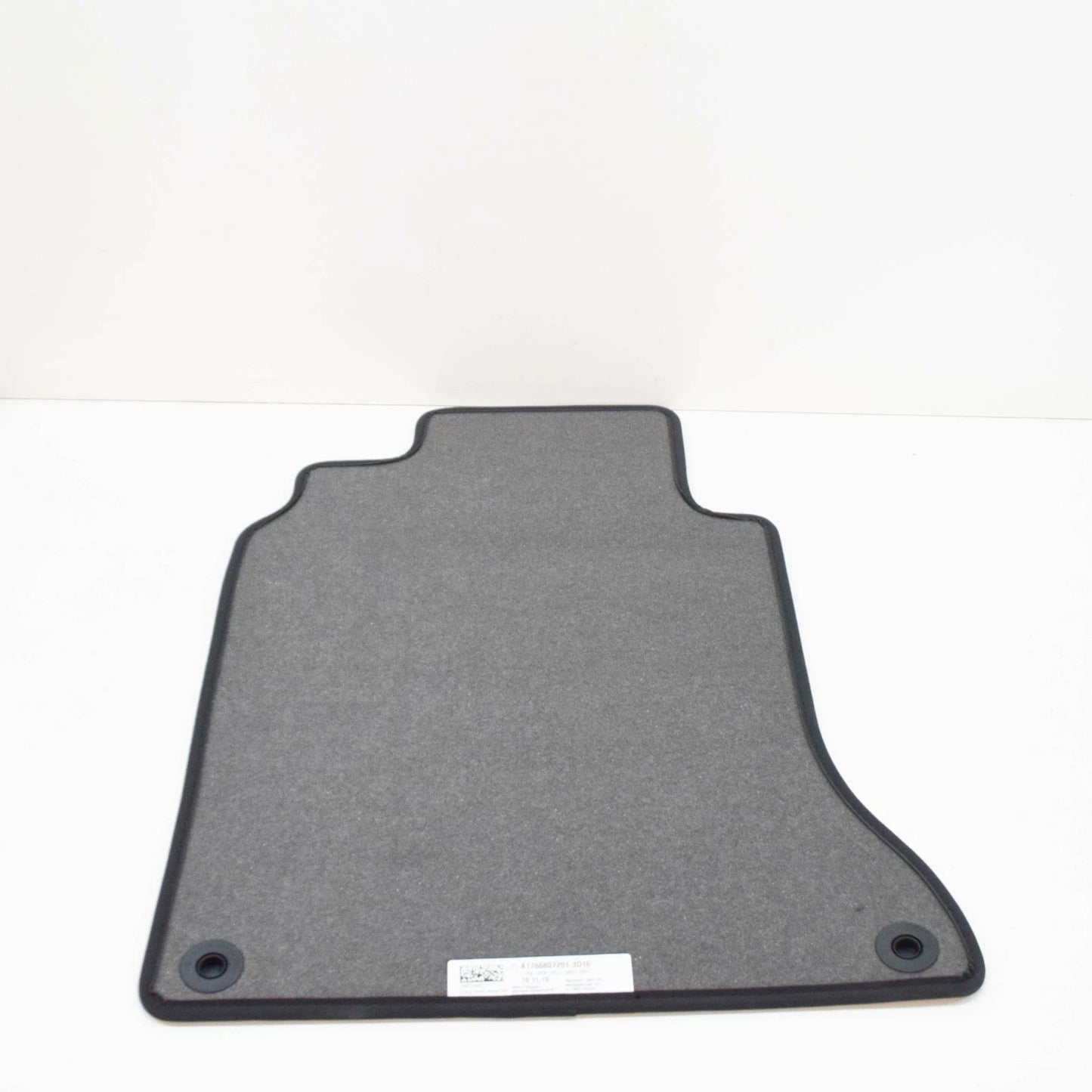 NEW MB A W176 AMG VELOUR FLOOR MAT SET RHD A17668068013D16 ORIGINAL