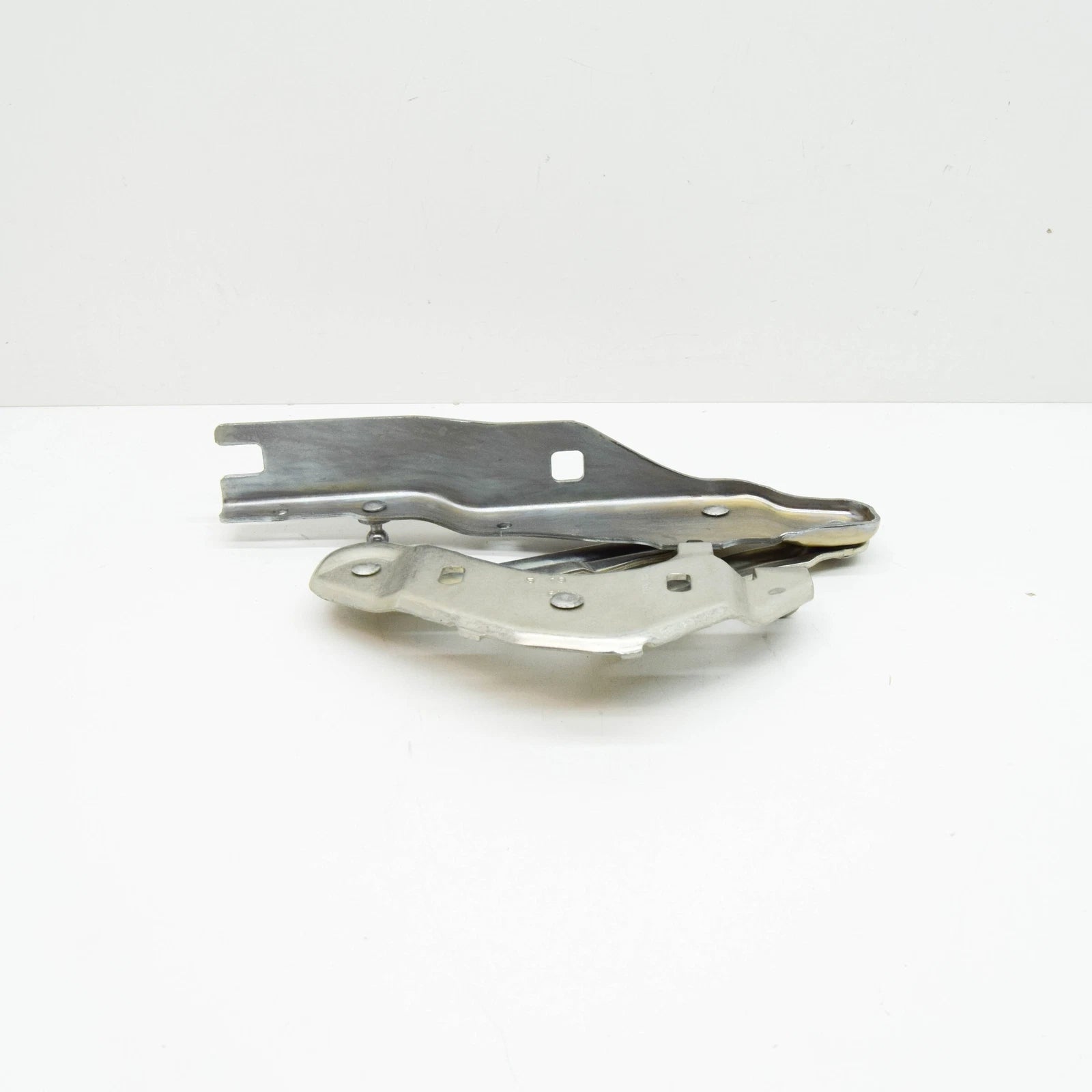 NEW AUDI A1 8X FRONT RIGHT HOOD LID HINGE 8X0823302A ORIGINAL