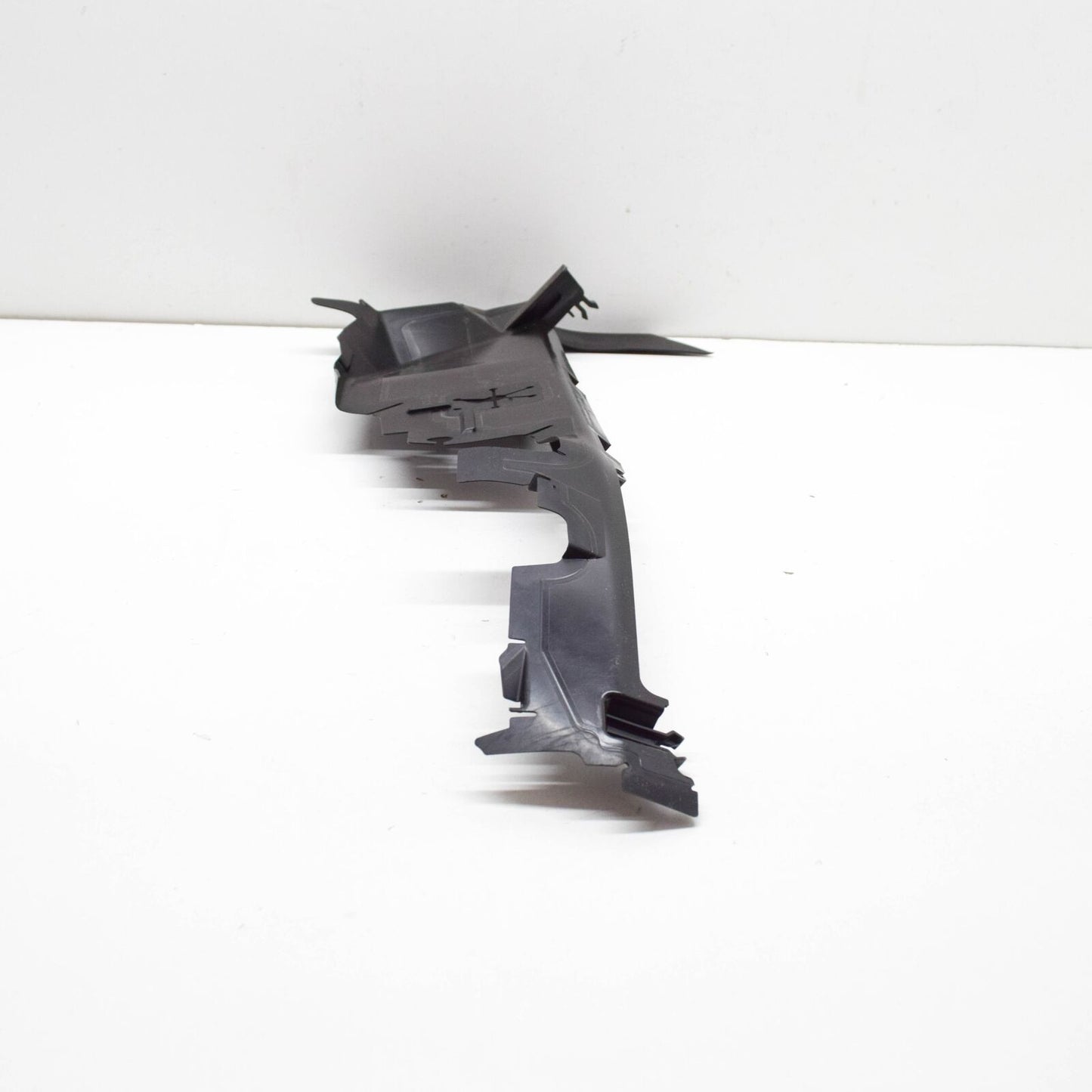 NEW VOLKSWAGEN POLO AW RADIATOR AIR GUIDE 2G0121283G ORIGINAL