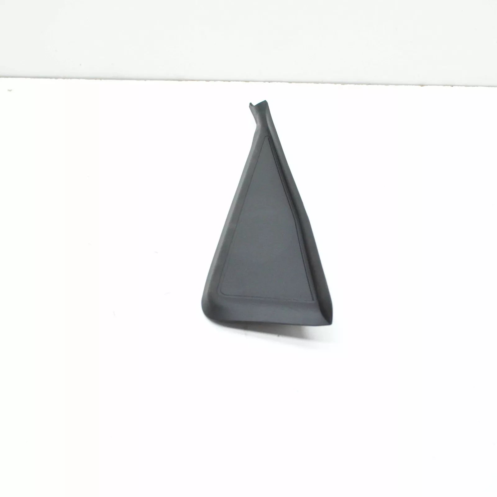 NEW BMW I8 I12 RIGHT APRON COVER TRIM 51717387574 ORIGINAL