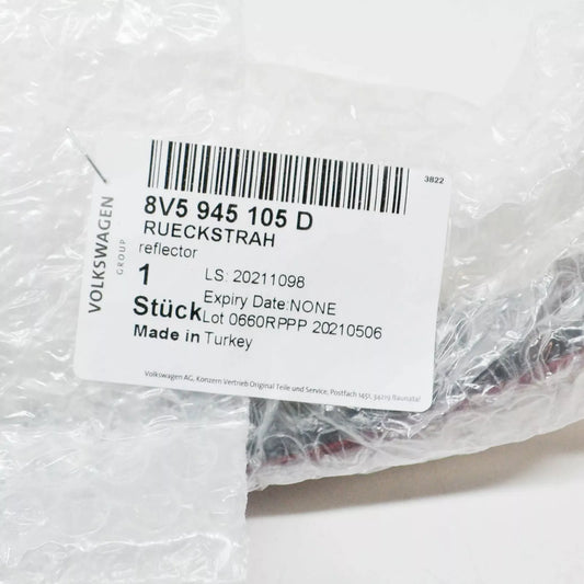 NEW AUDI A3 8V REAR LEFT BUMPER REFLECTOR 8V5945105D ORIGINAL