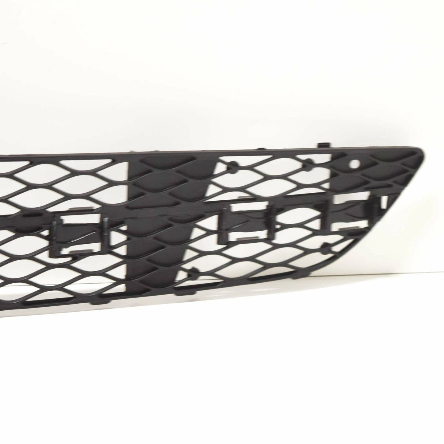 NEW MERCEDES-BENZ E-CLASS W211 FRONT LOWER GRILL A2118850553 2006