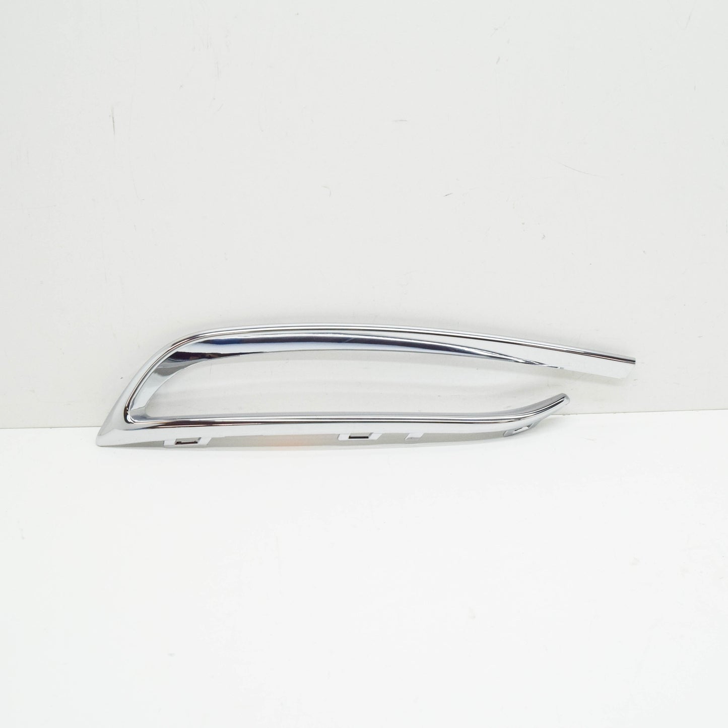 NEW SKODA SUPERB MK3 REAR BUMPER LEFT TRIM INSERT 3V58078332ZZ ORIGINAL