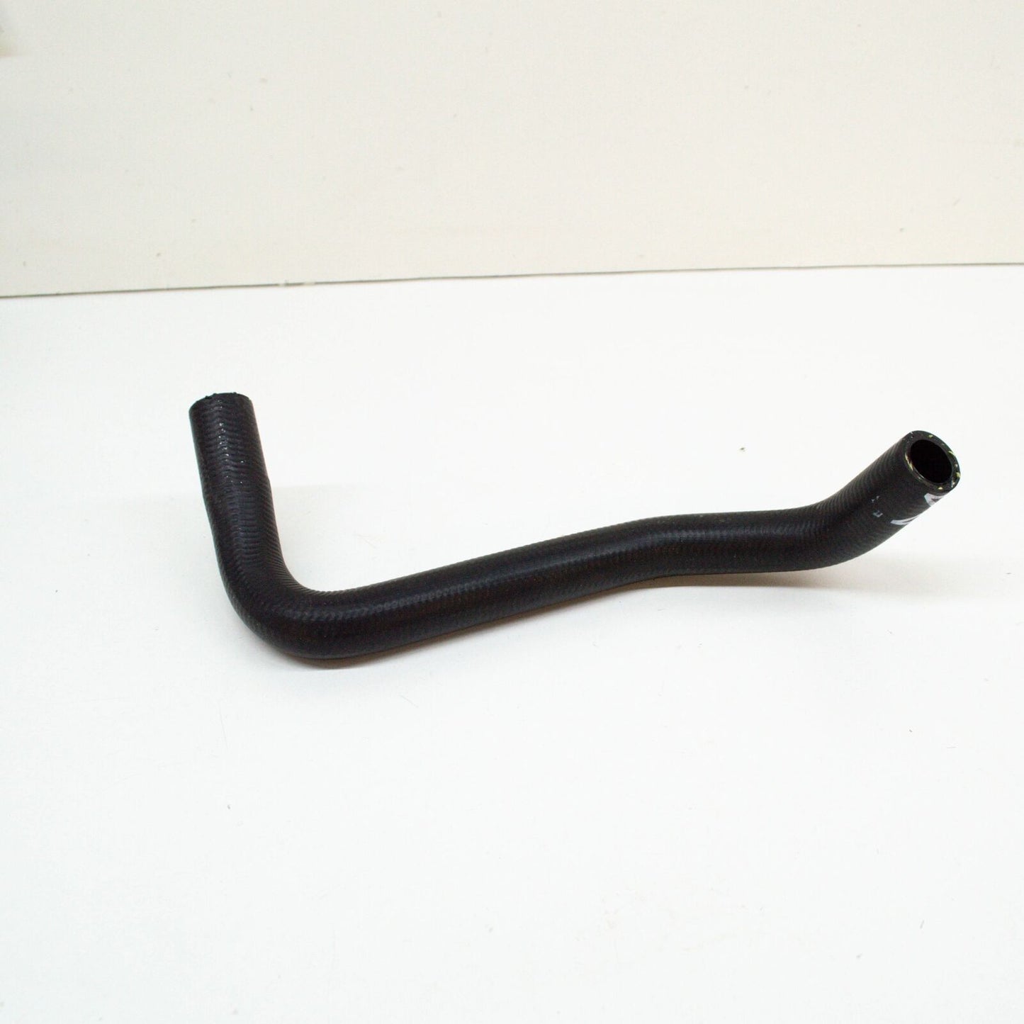NEW AUDI A3 8V1,8VK ENGINE COOLANT HOSE 5Q0121058AE ORIGINAL