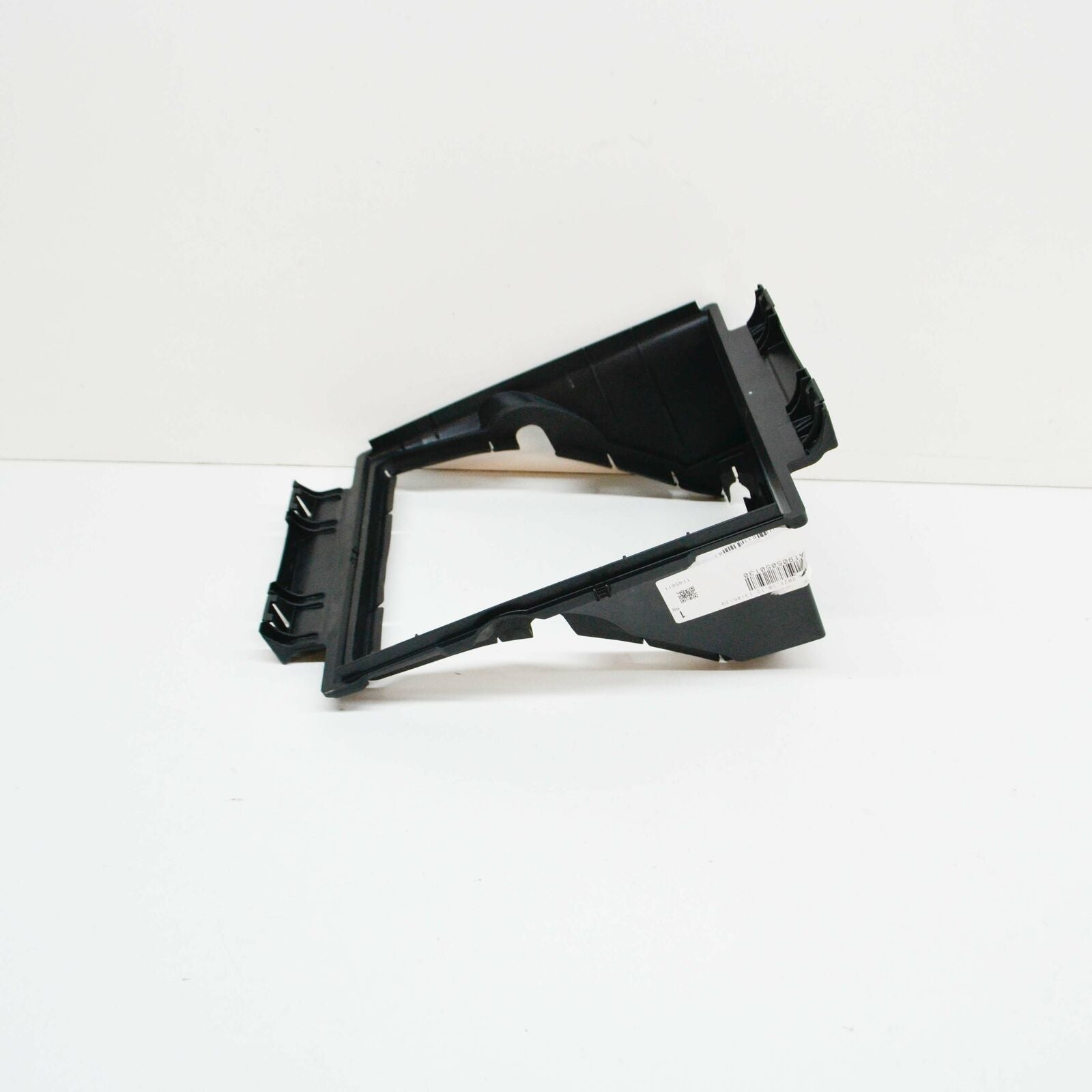 NEW MERCEDES-BENZ AMG GT C190 WATER COOLER AIR DEFLECTOR BOX A1905050130
