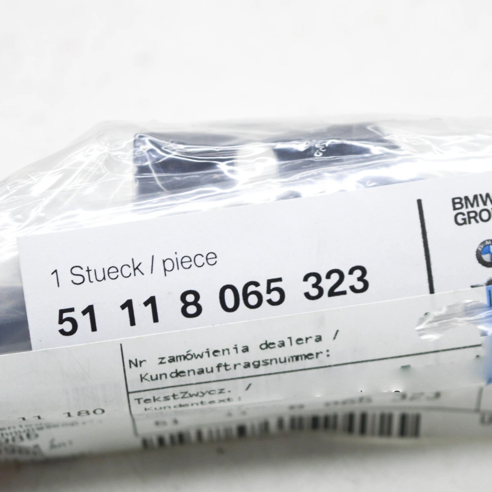 NEW BMW M5 F90 FRONT LEFT BUMPER BOTTOM BRACKET GUIDE 51118065323 ORIGINAL