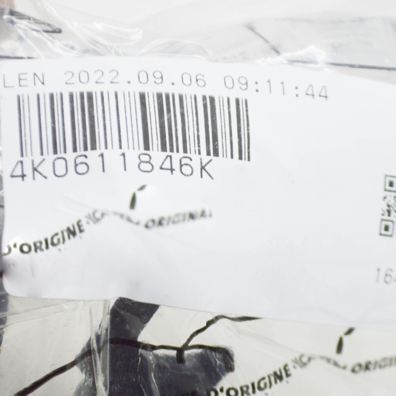 NEW AUDI A6 AVANT C8 RIGHT BRAKE HOSE RETAINER 4K0611846K ORIGINAL